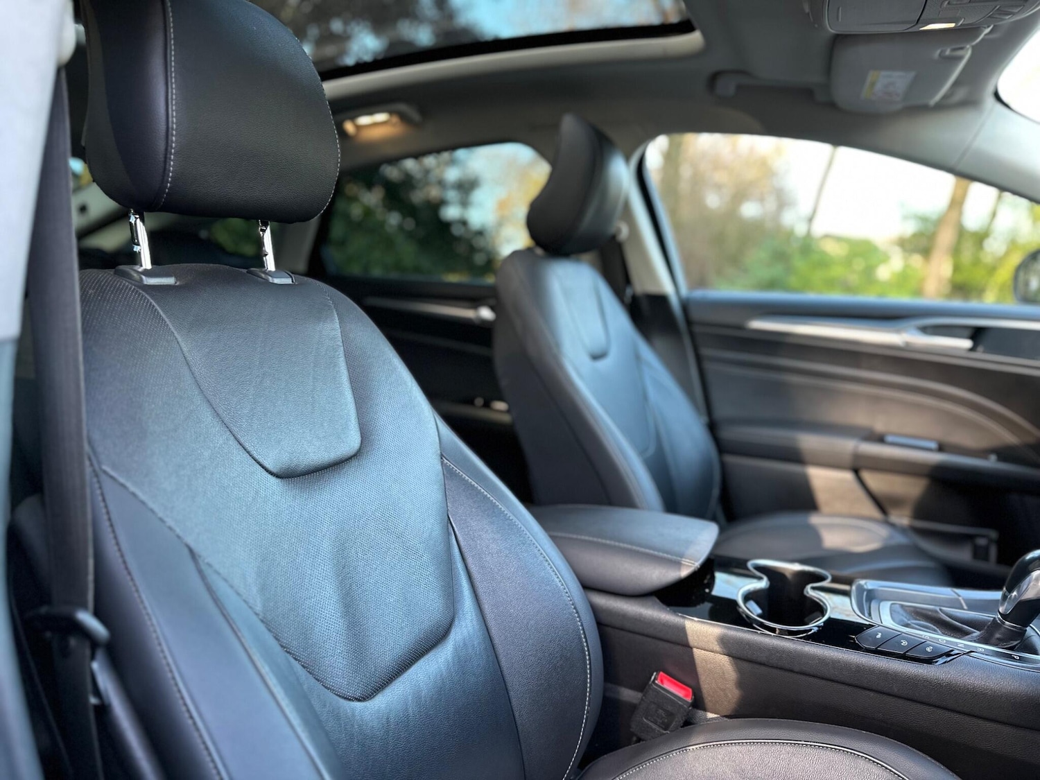 Used Ford Mondeo 2015 for sale - 76759280: Photo 30