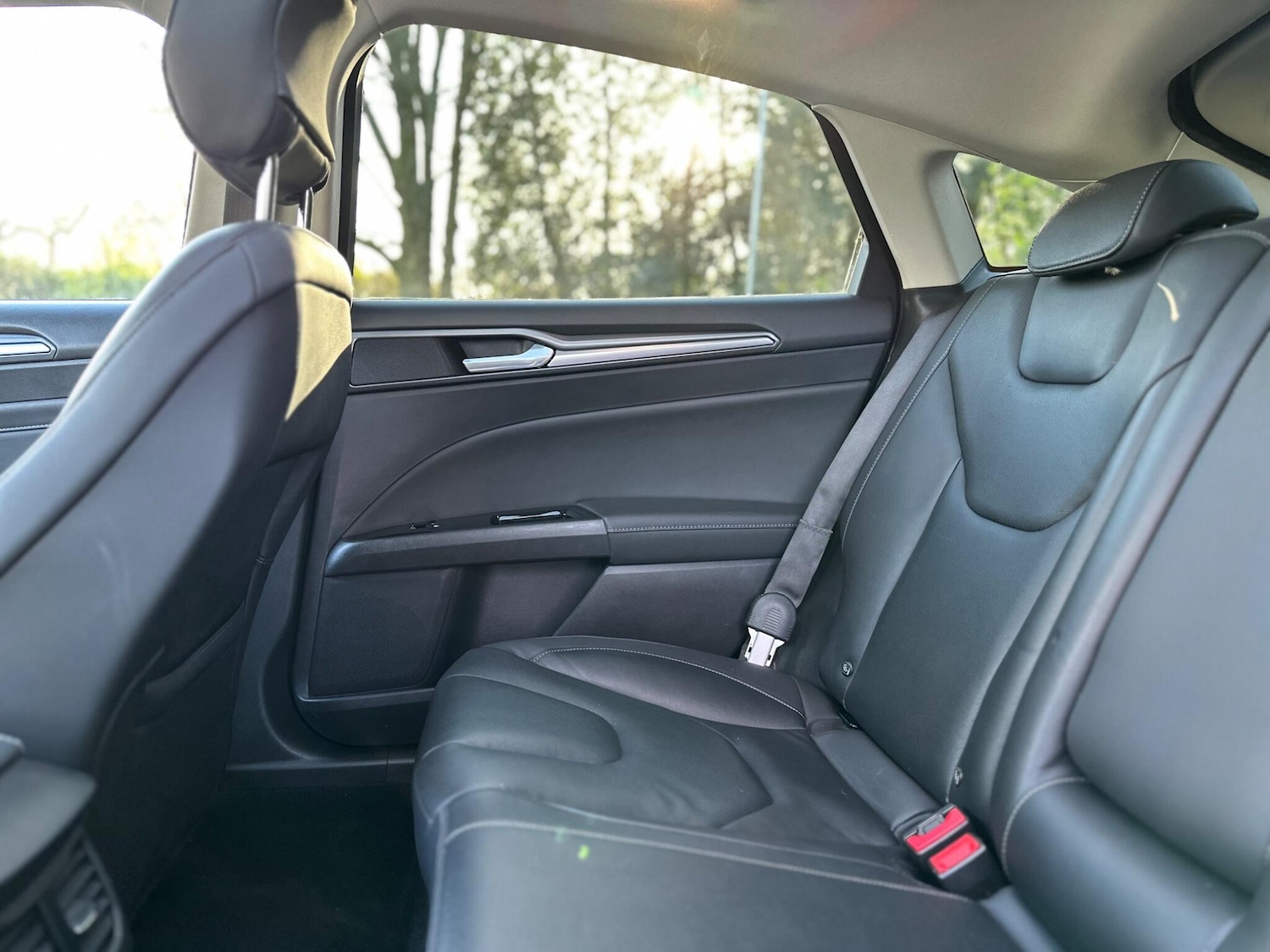 Used Ford Mondeo 2015 for sale - 76759280: Photo 38