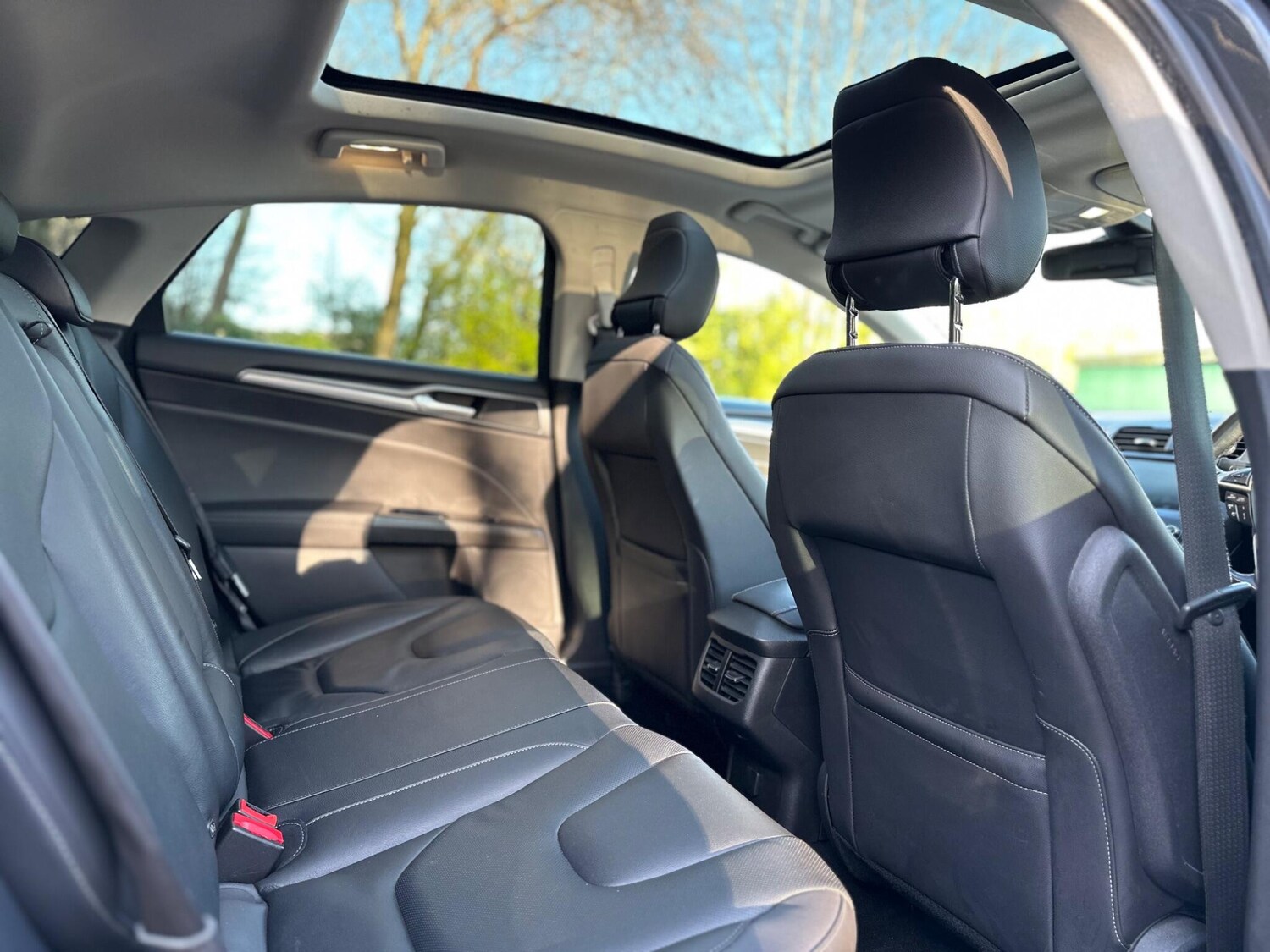 Used Ford Mondeo 2015 for sale - 76759280: Photo 39