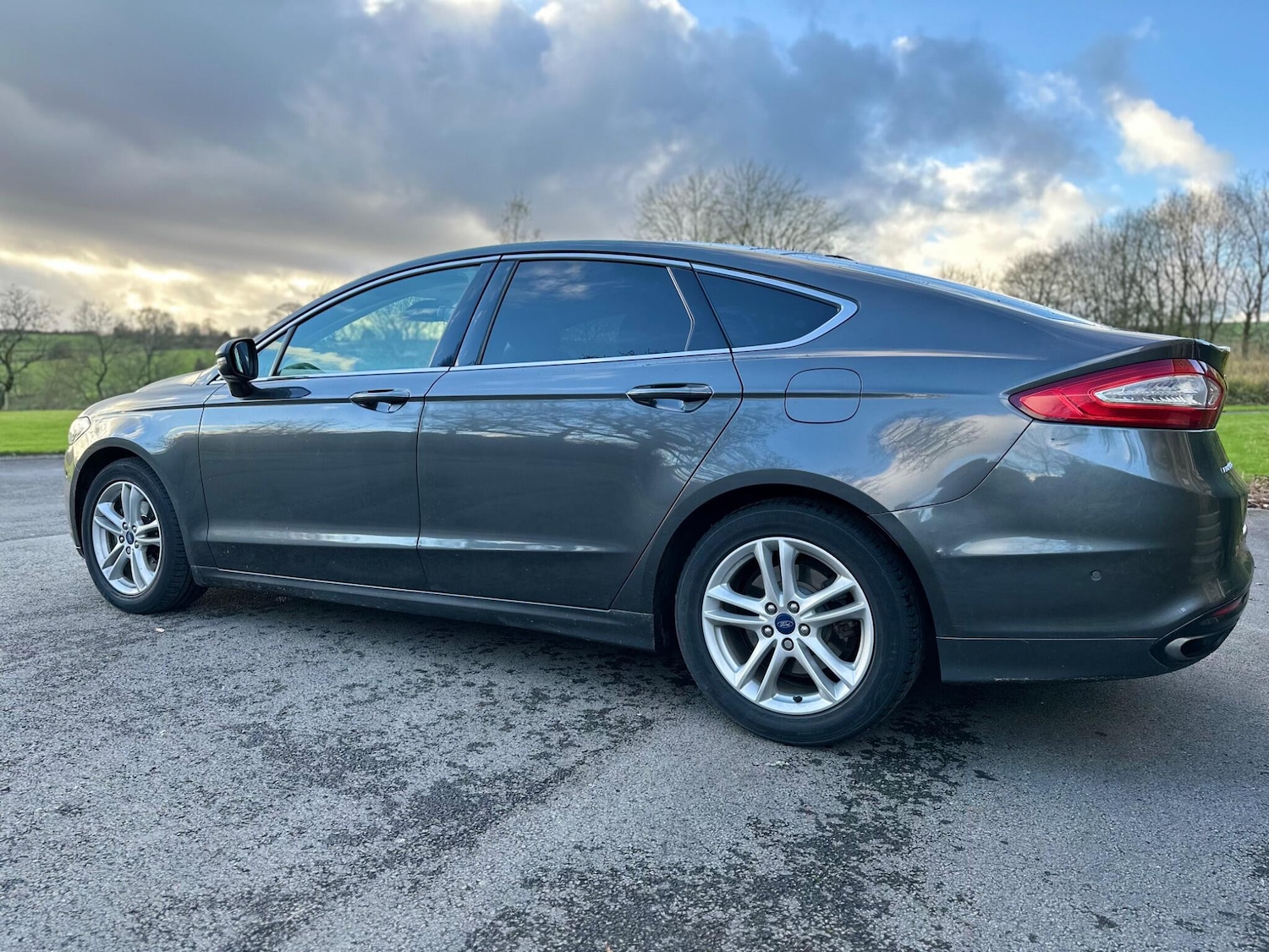 Used Ford Mondeo 2015 for sale - 76759280: Photo 4