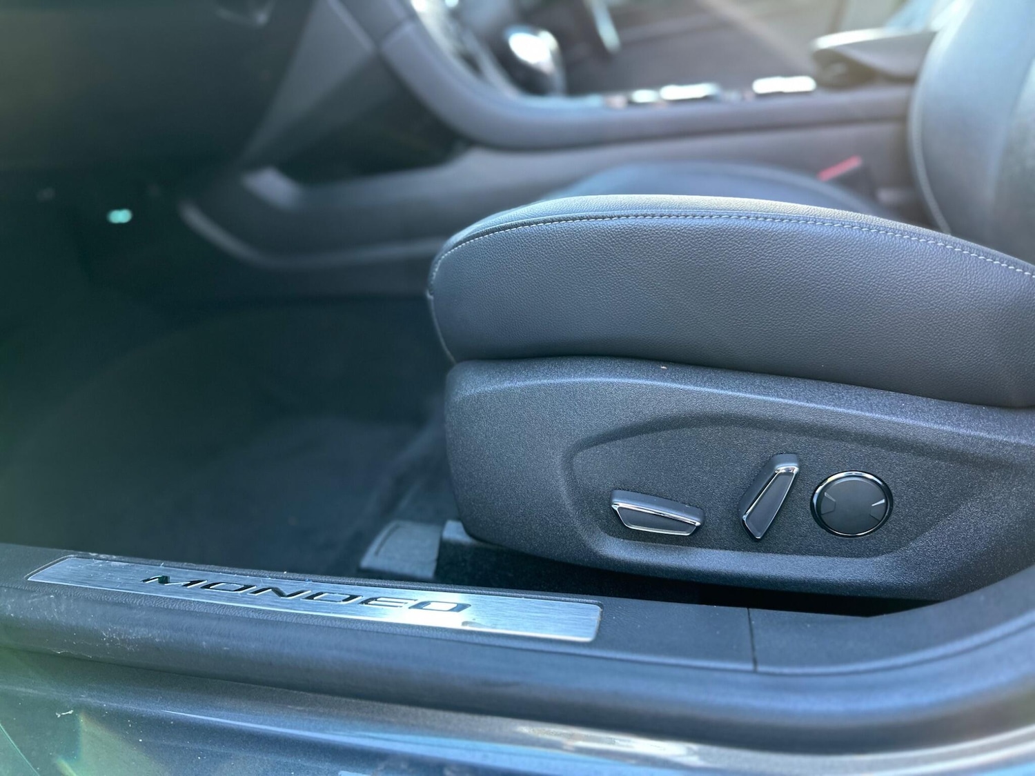 Used Ford Mondeo 2015 for sale - 76759280: Photo 46