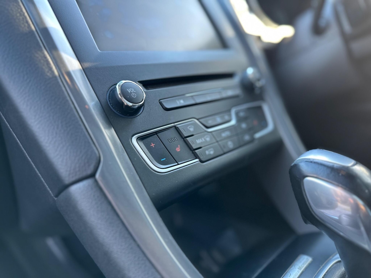 Used Ford Mondeo 2015 for sale - 76759280: Photo 47