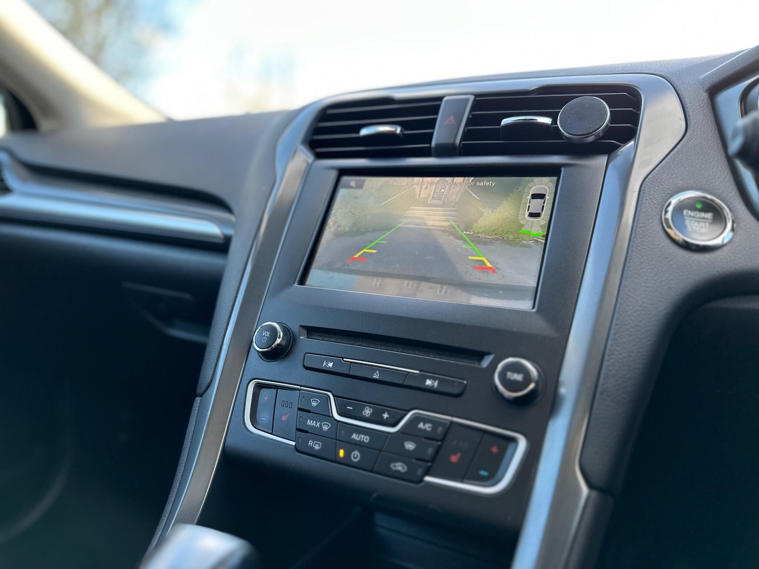 Used Ford Mondeo 2015 for sale - 76759280: Photo 62