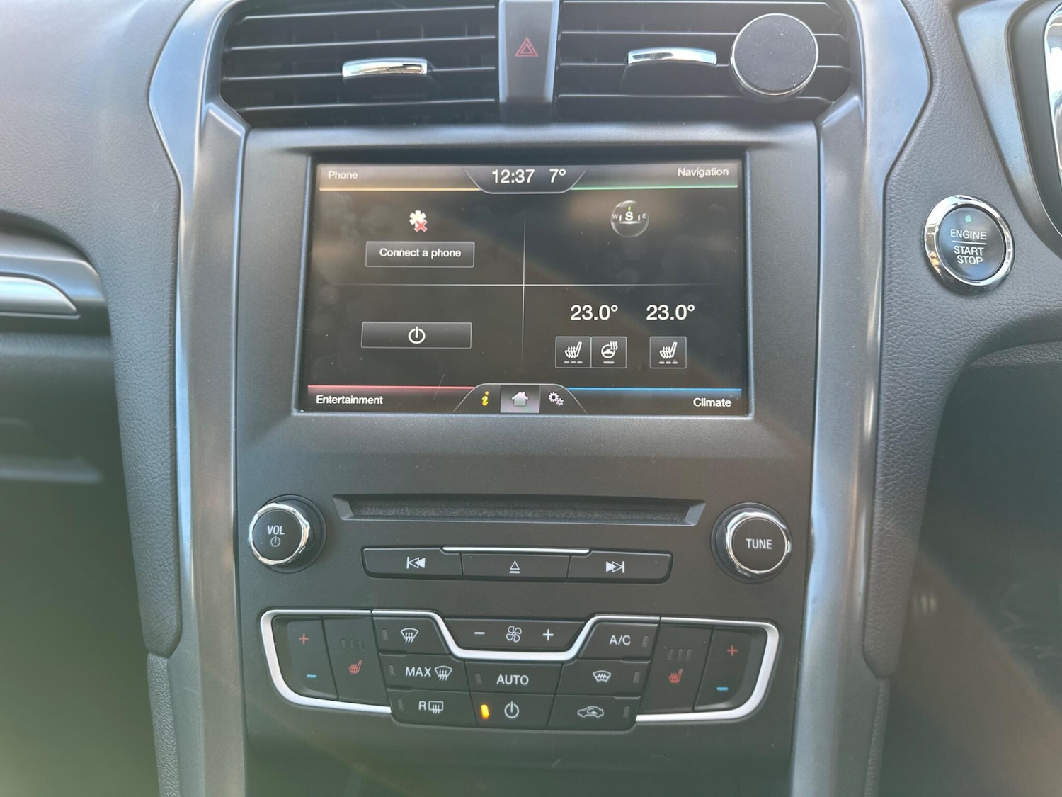 Used Ford Mondeo 2015 for sale - 76759280: Photo 63