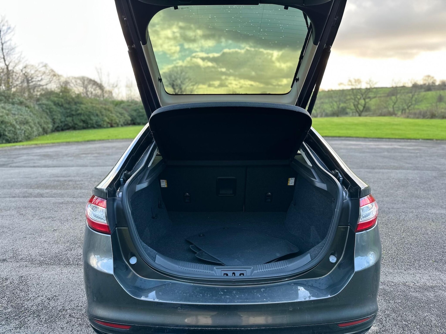 Used Ford Mondeo 2015 for sale - 76759280: Photo 69