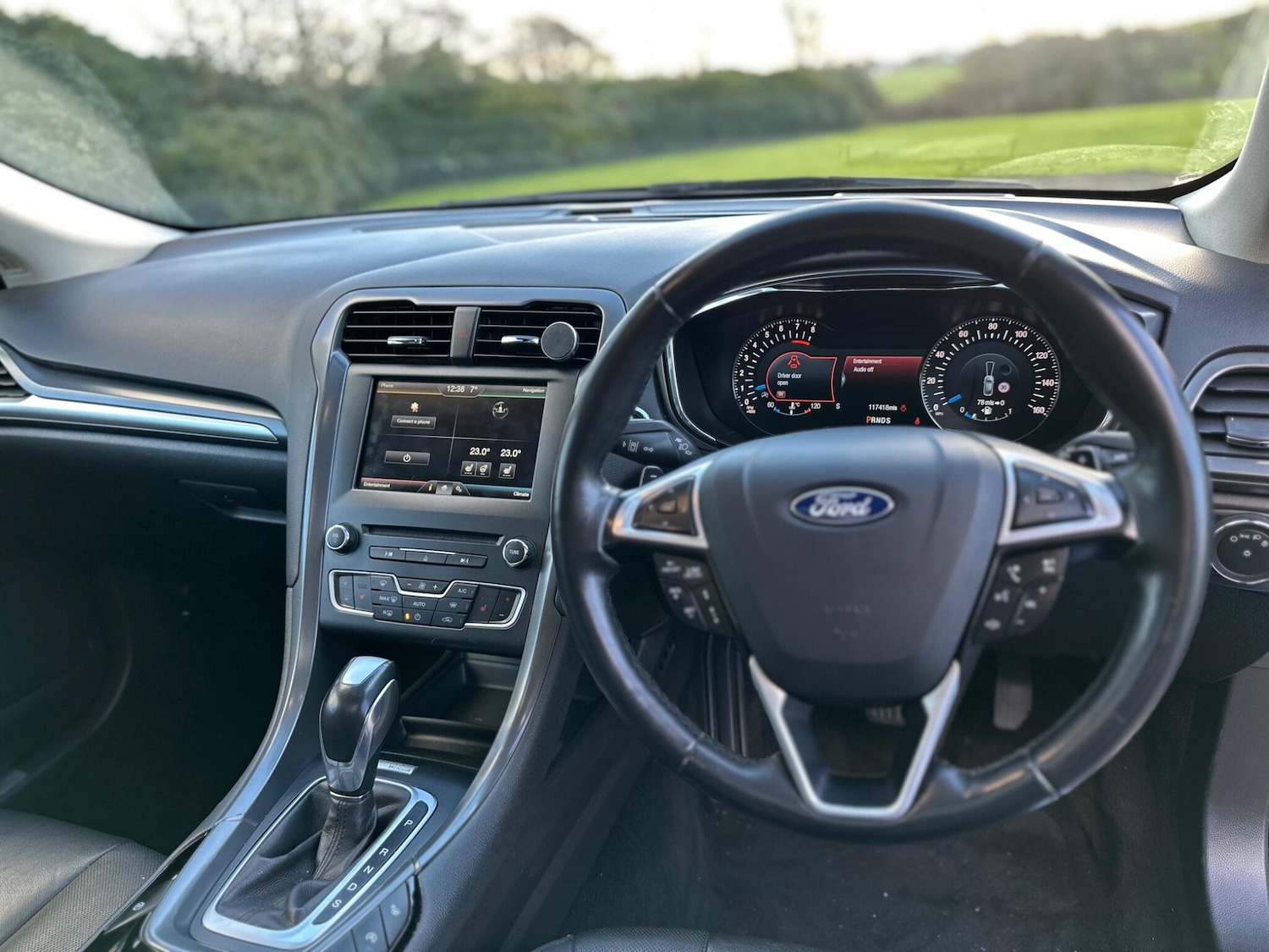 Used Ford Mondeo 2015 for sale - 76759280: Photo 71