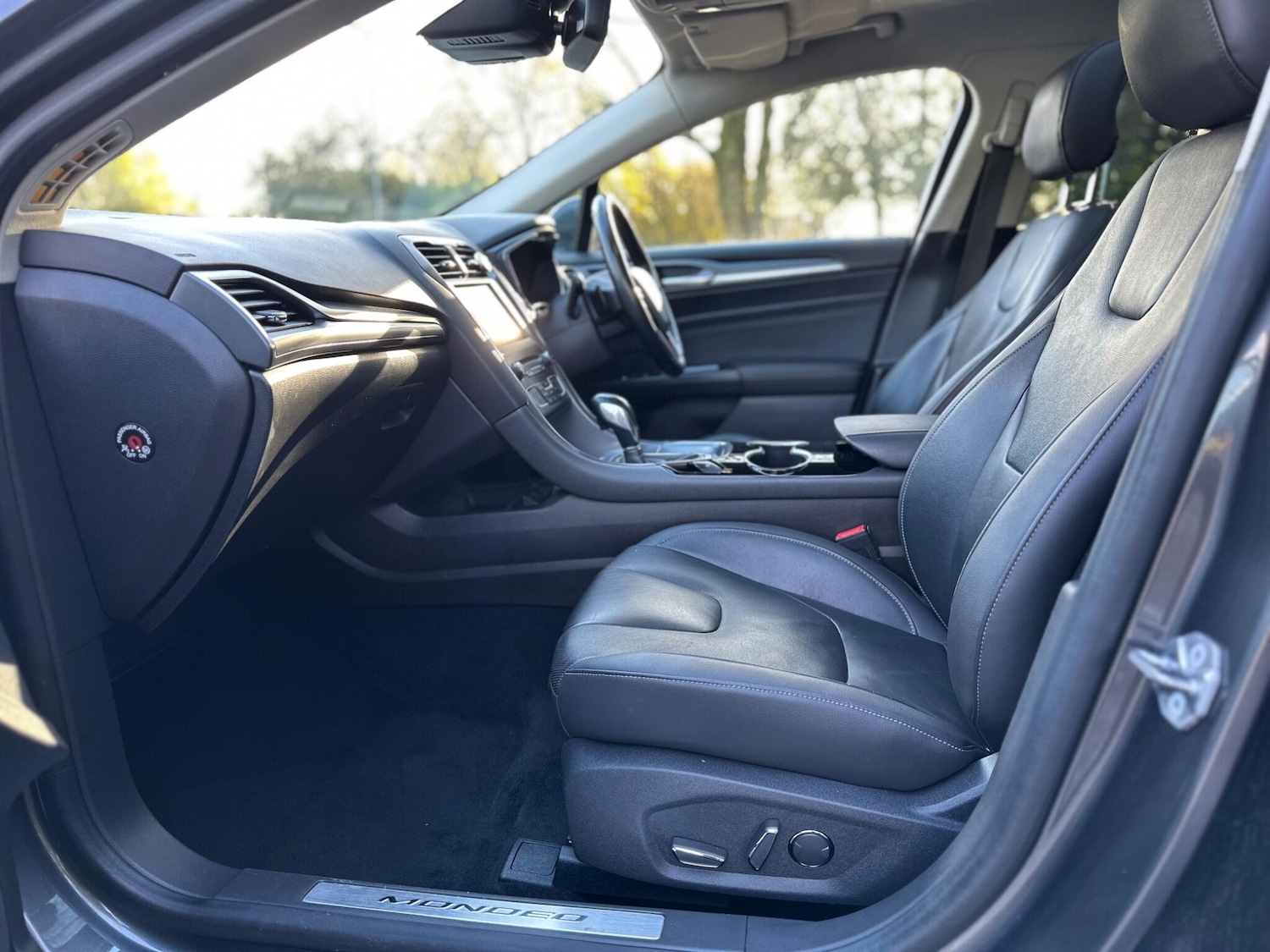 Used Ford Mondeo 2015 for sale - 76759280: Photo 72