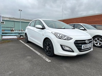 Used Hyundai i30 2015 for sale - 76404976: Photo