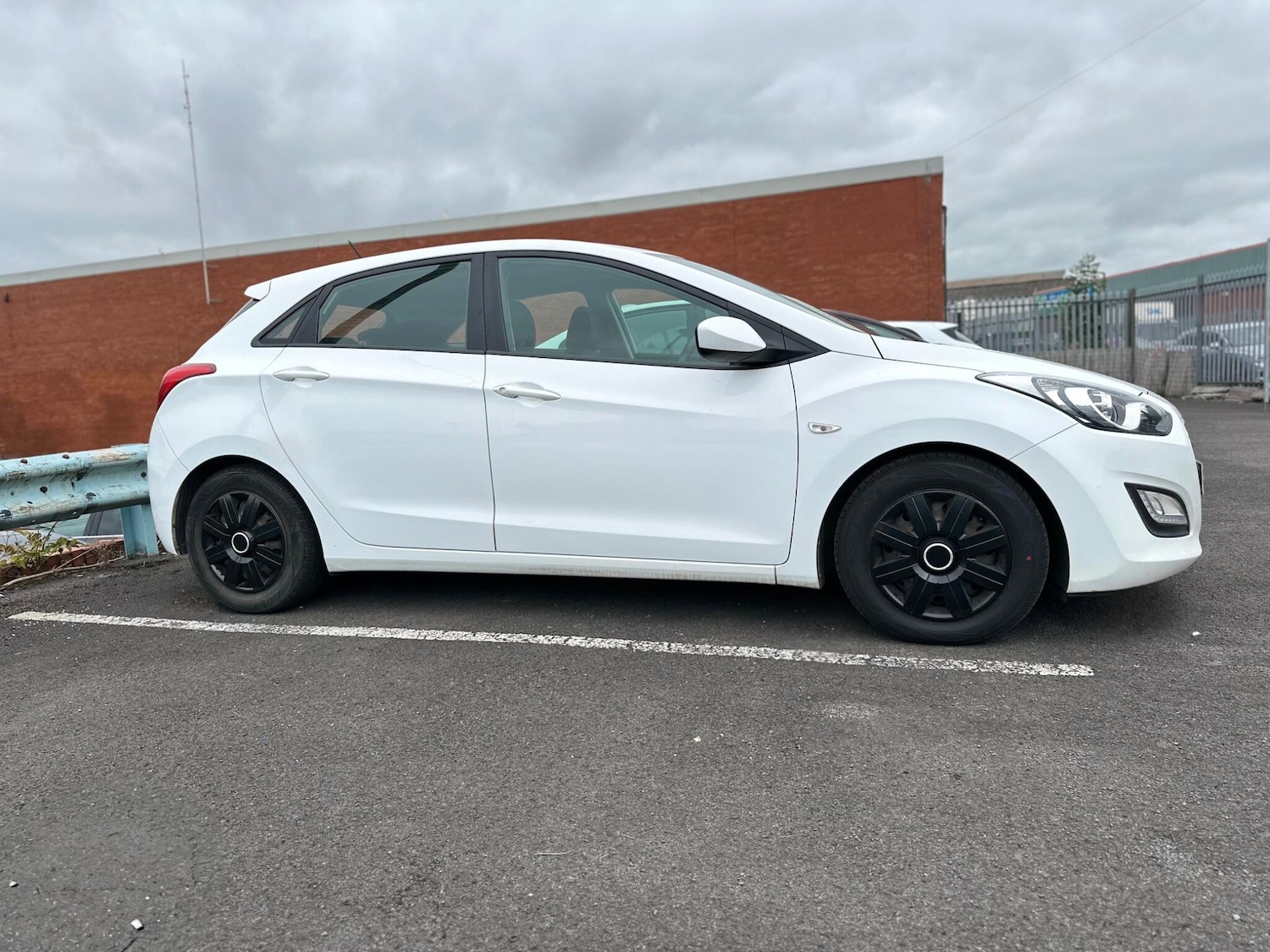 Used Hyundai i30 2015 for sale - 76404976: Photo 7