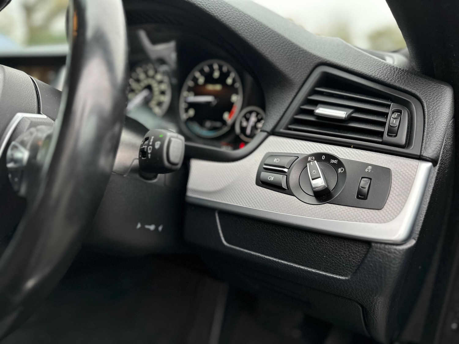 Used BMW 5 Series 2016 for sale - 76425795: Photo 28