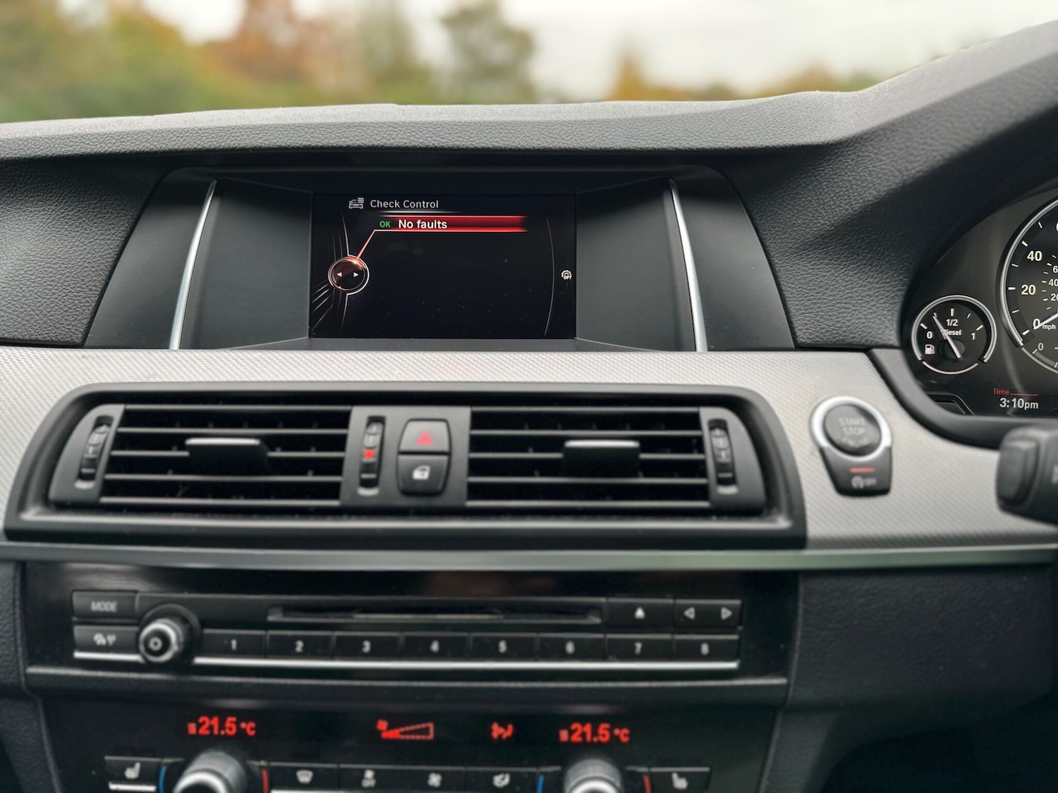 Used BMW 5 Series 2016 for sale - 76425795: Photo 44