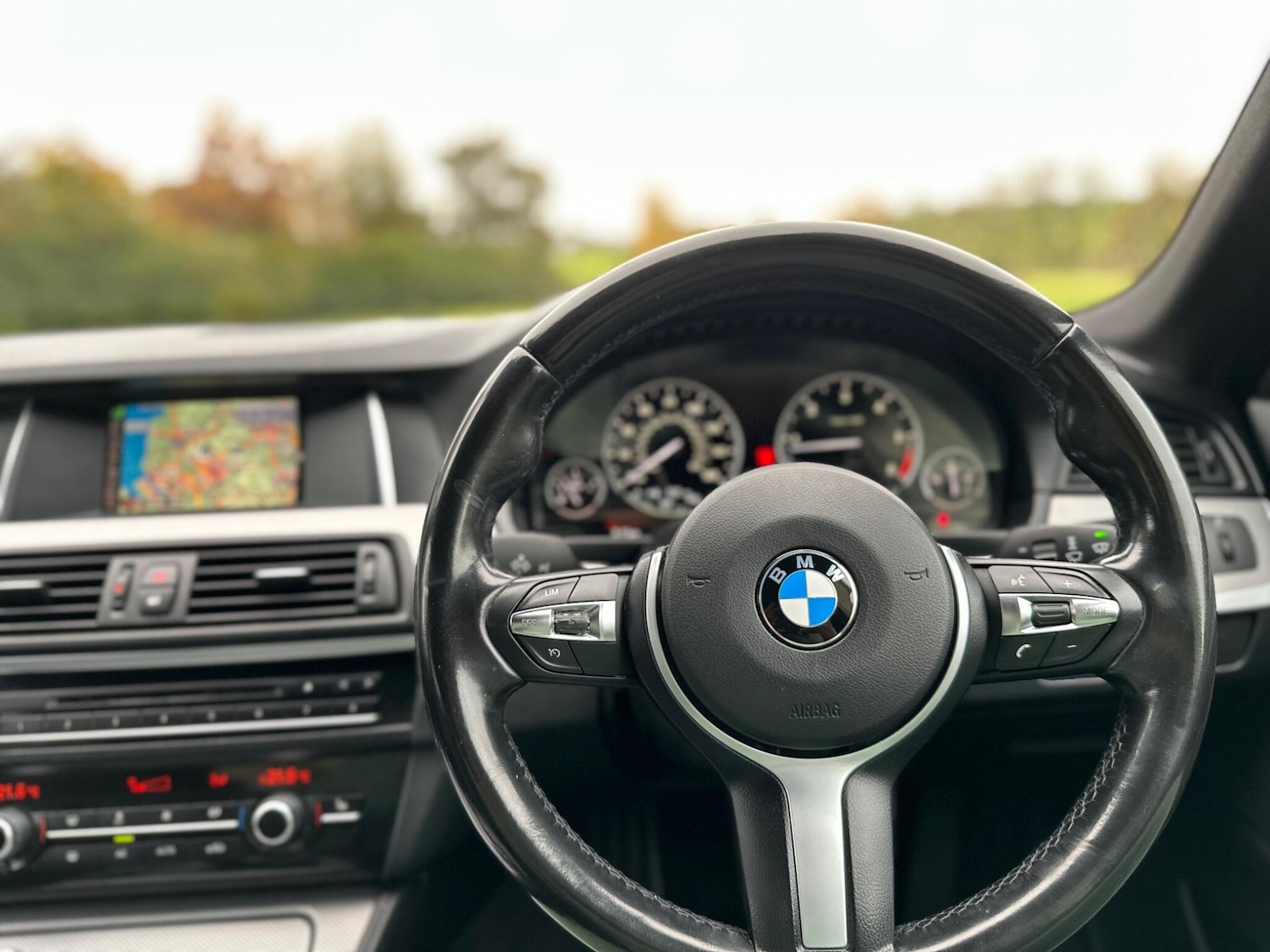 Used BMW 5 Series 2016 for sale - 76425795: Photo 49