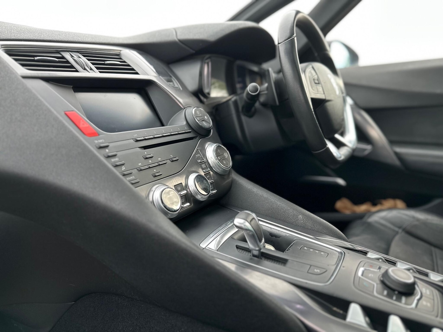 Used Citroen DS5 2014 for sale - 76432952: Photo 11