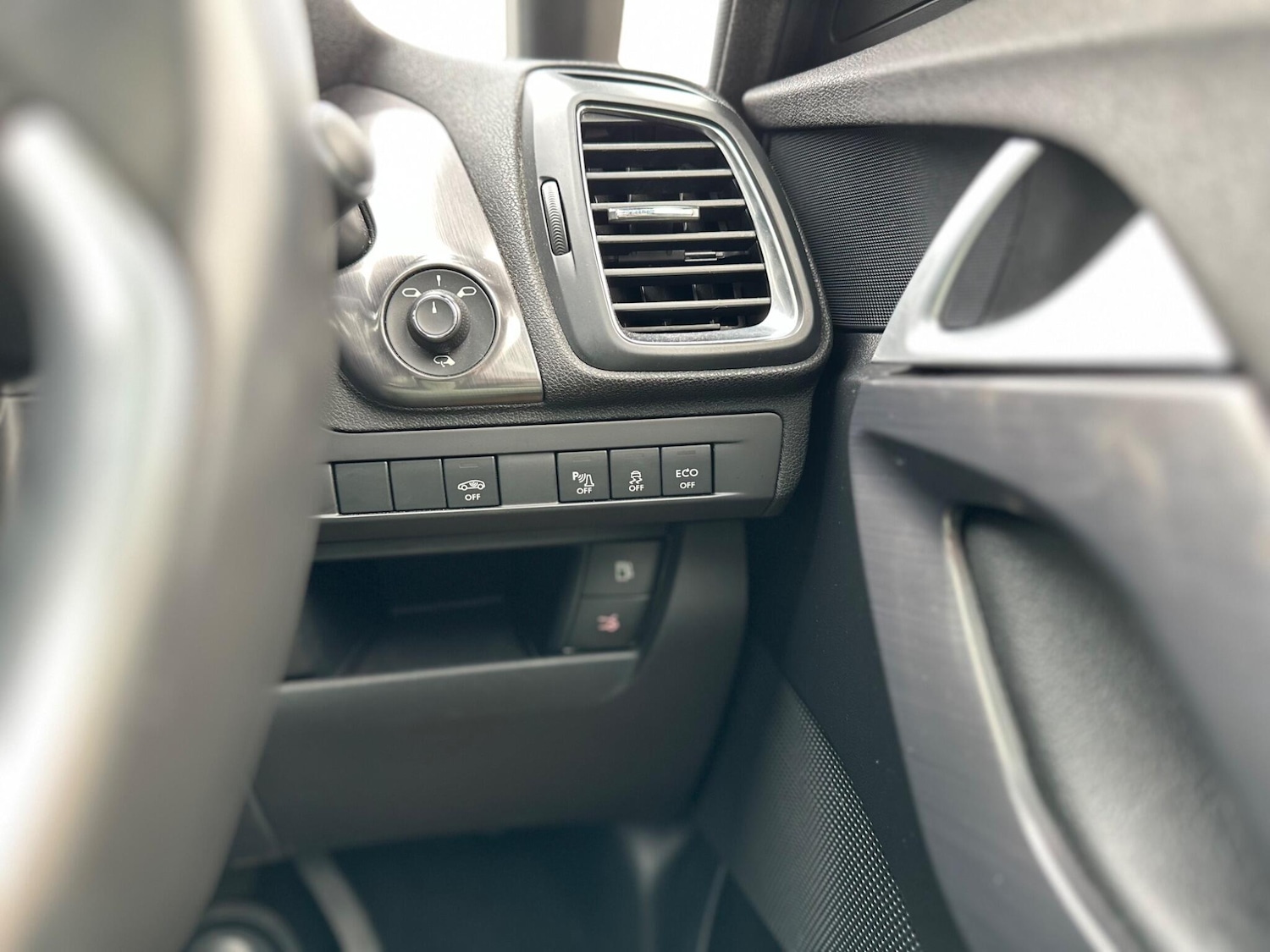 Used Citroen DS5 2014 for sale - 76432952: Photo 25