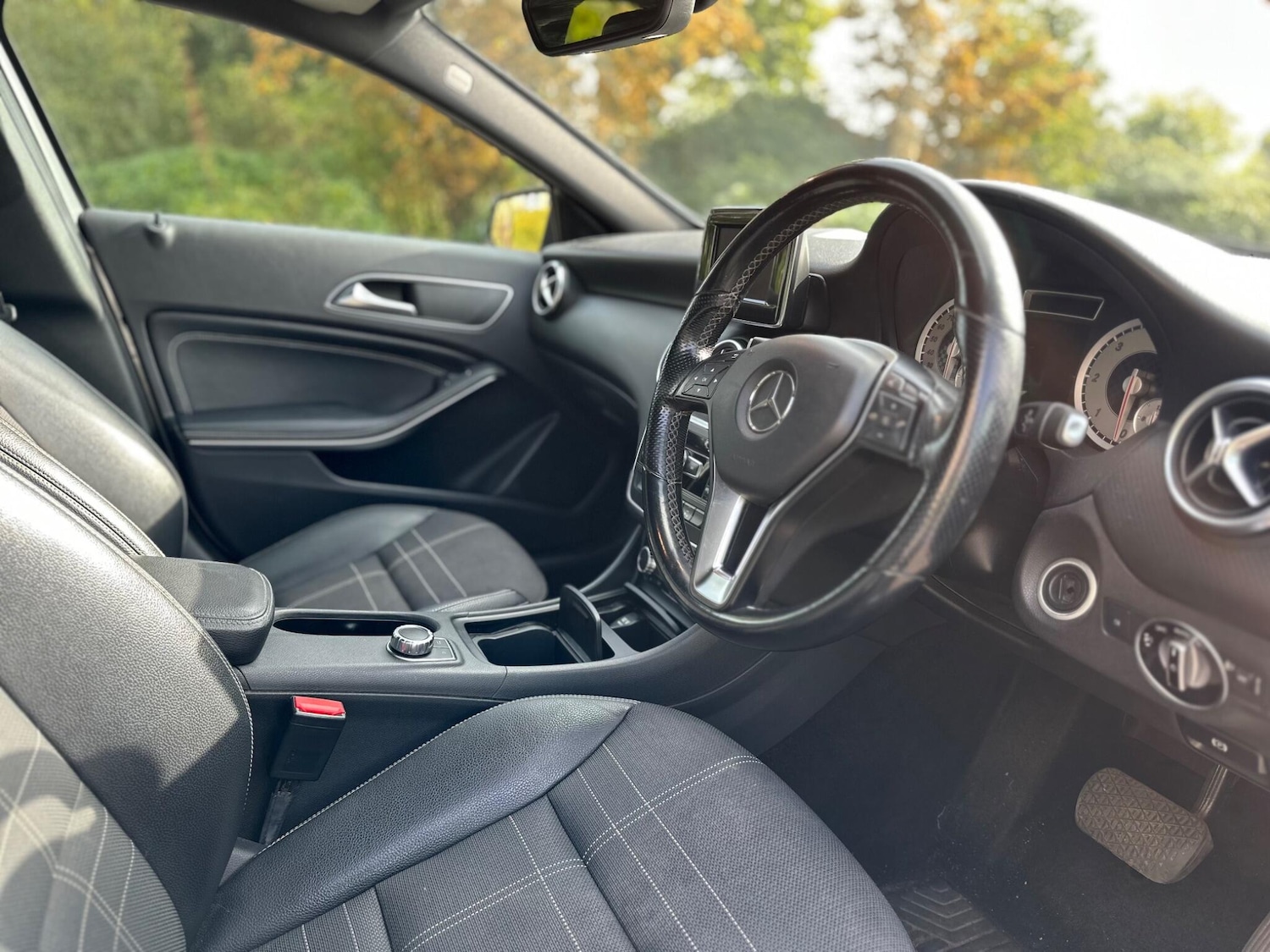 Used Mercedes-Benz A-Class 2013 for sale - 76404969: Photo 25