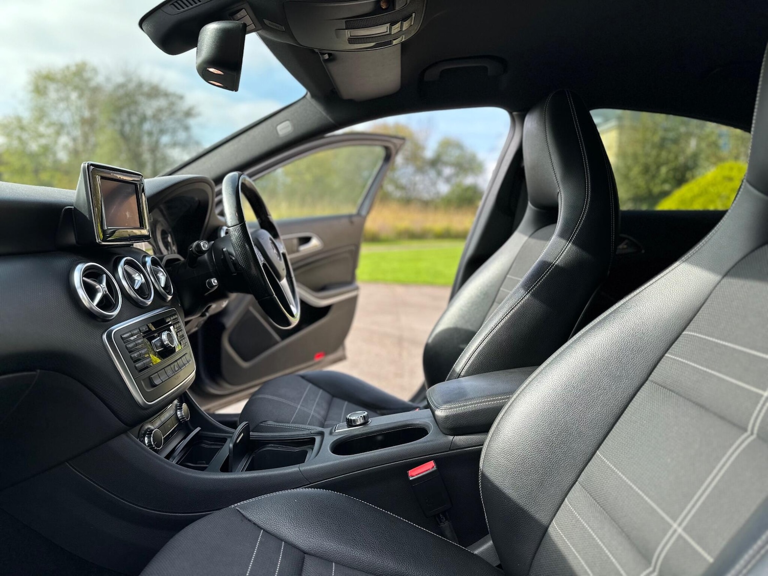 Used Mercedes-Benz A-Class 2013 for sale - 76404969: Photo 61