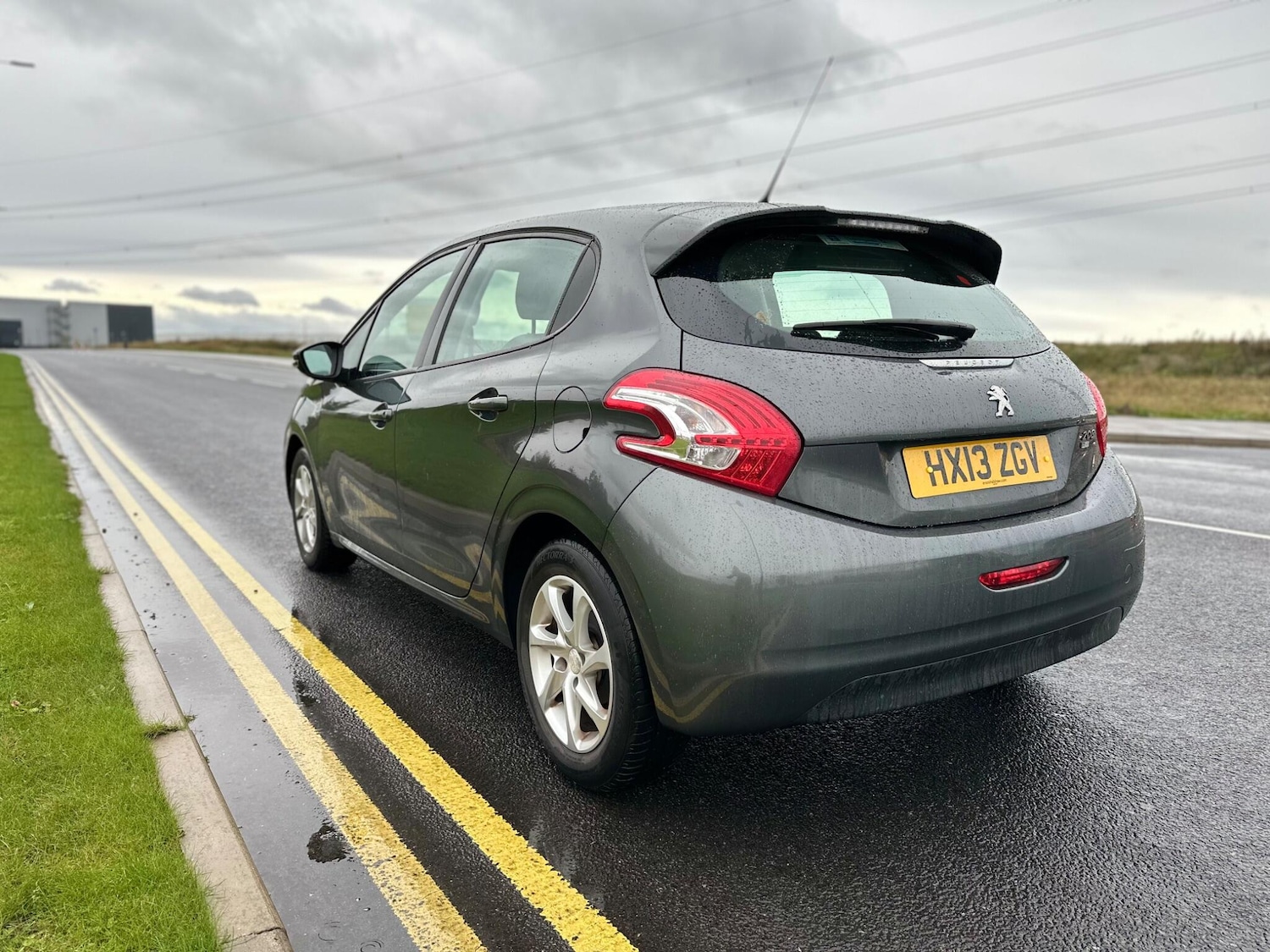 Used Peugeot 208 2013 for sale - 76404971: Photo 12