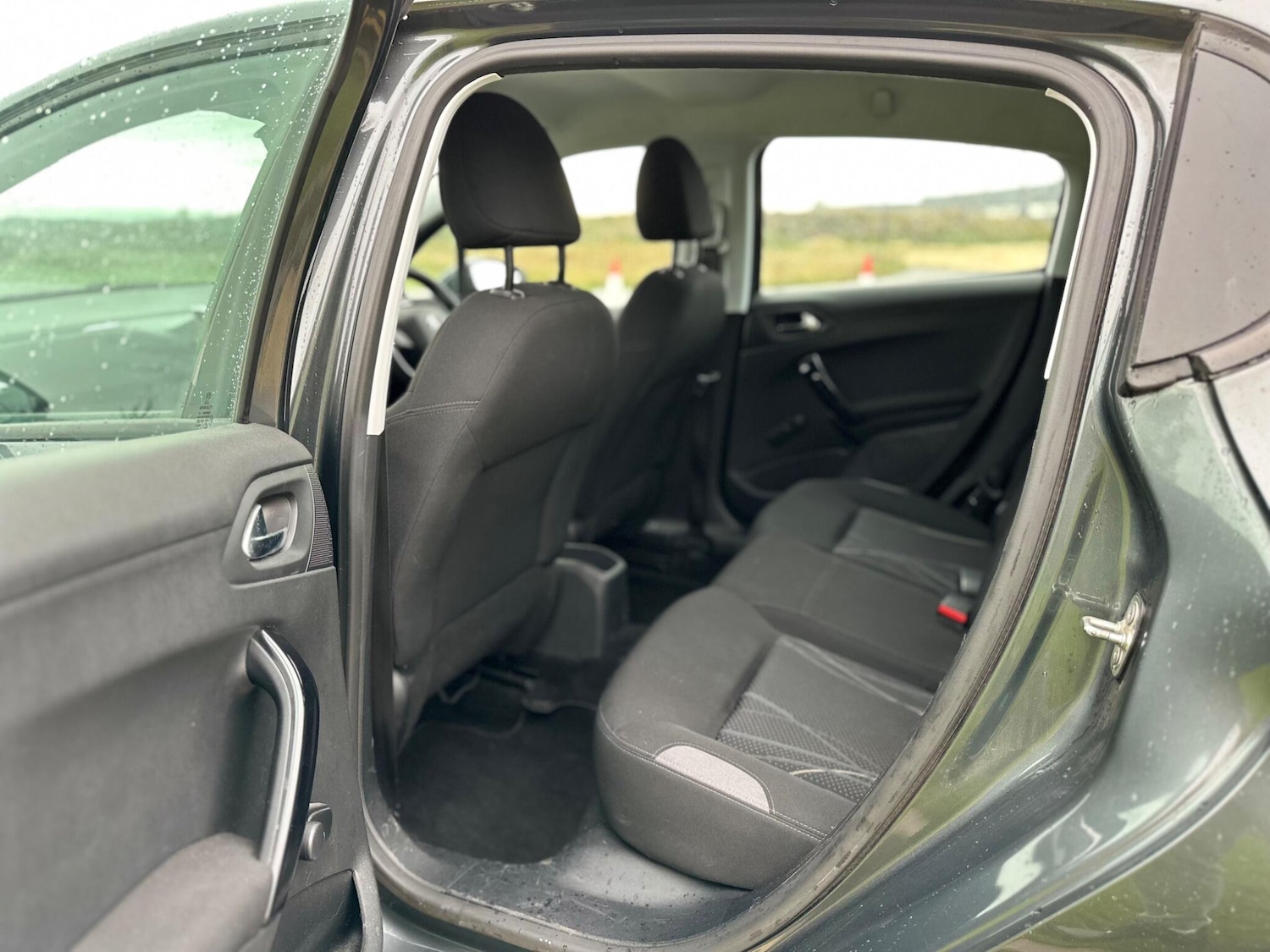 Used Peugeot 208 2013 for sale - 76404971: Photo 40