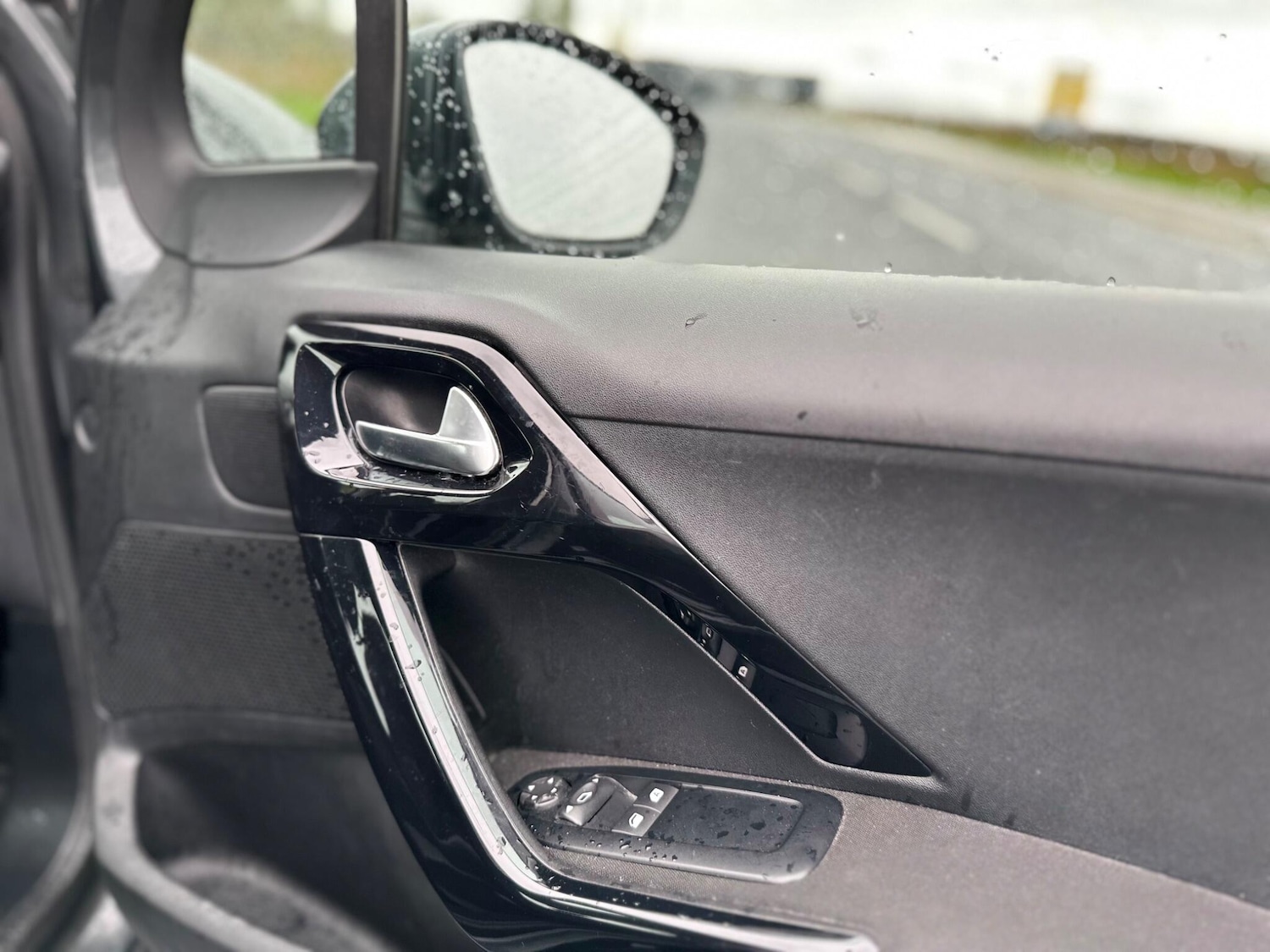 Used Peugeot 208 2013 for sale - 76404971: Photo 45