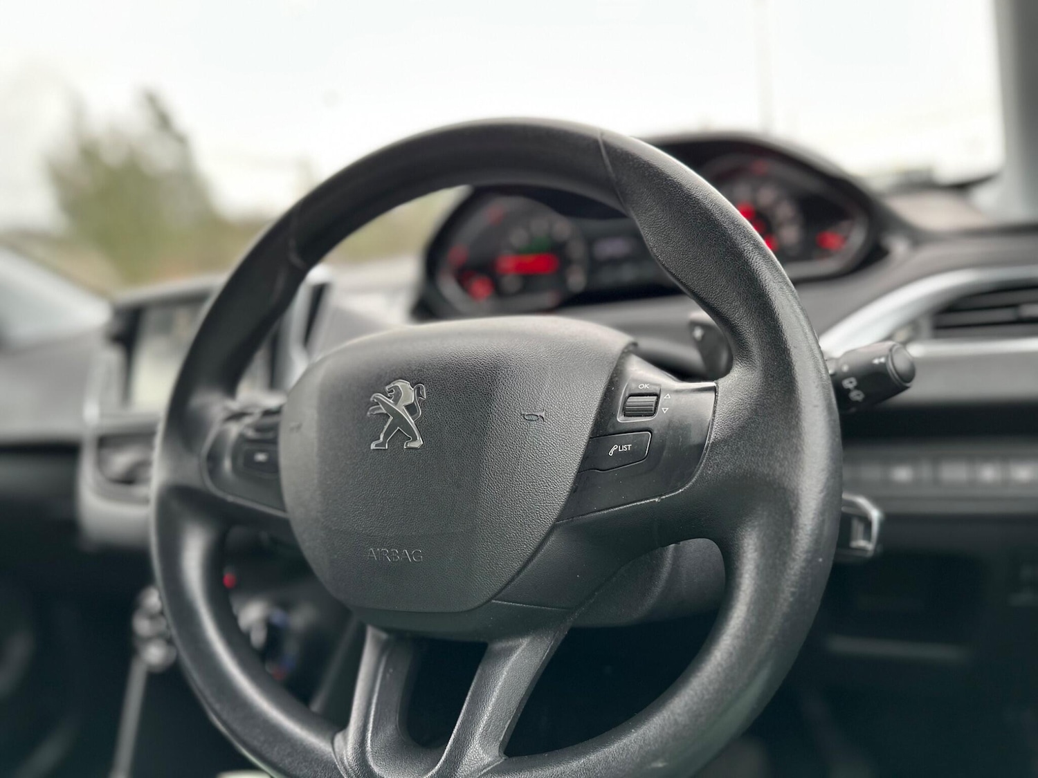 Used Peugeot 208 2013 for sale - 76404971: Photo 57