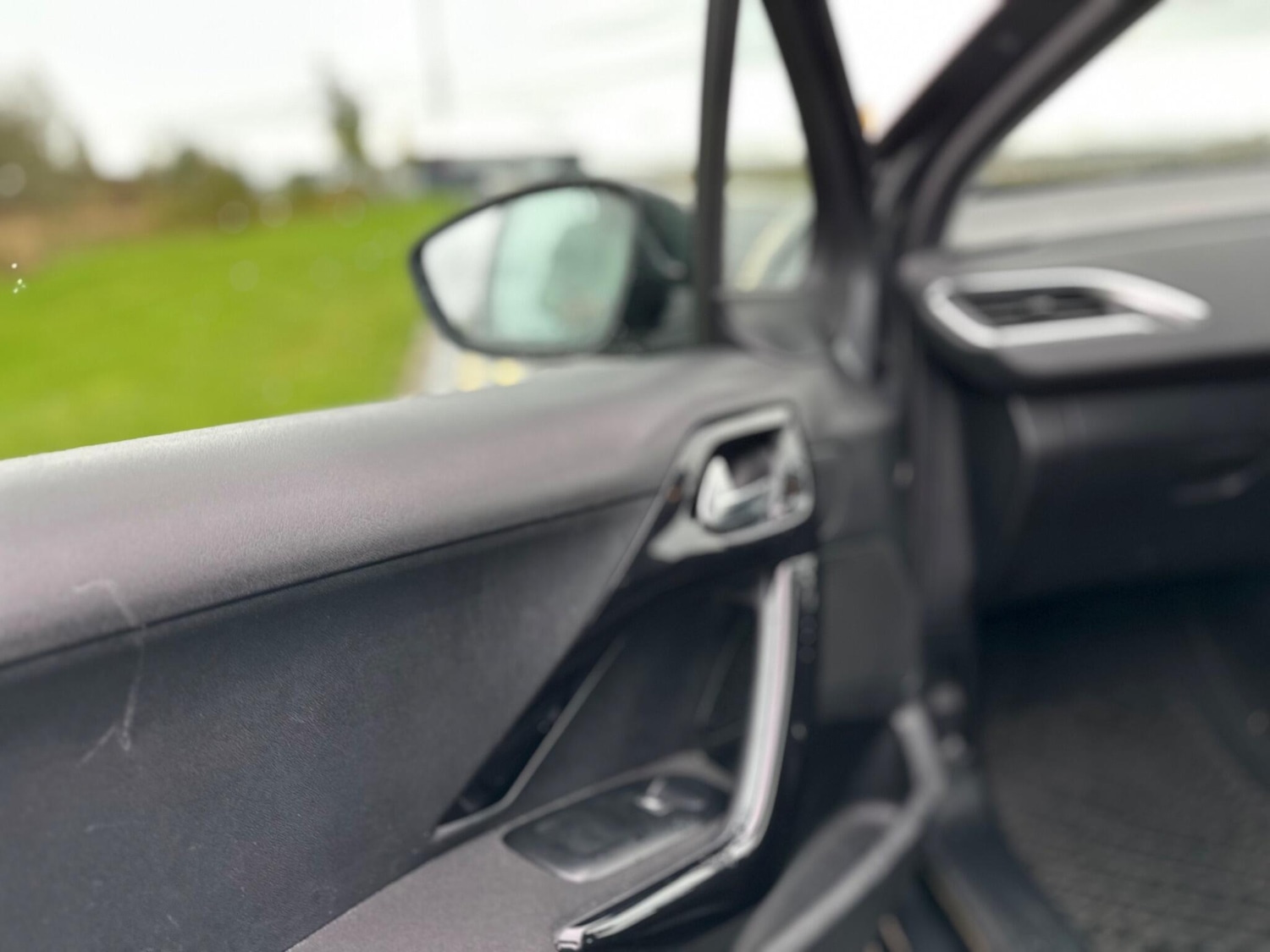 Used Peugeot 208 2013 for sale - 76404971: Photo 62