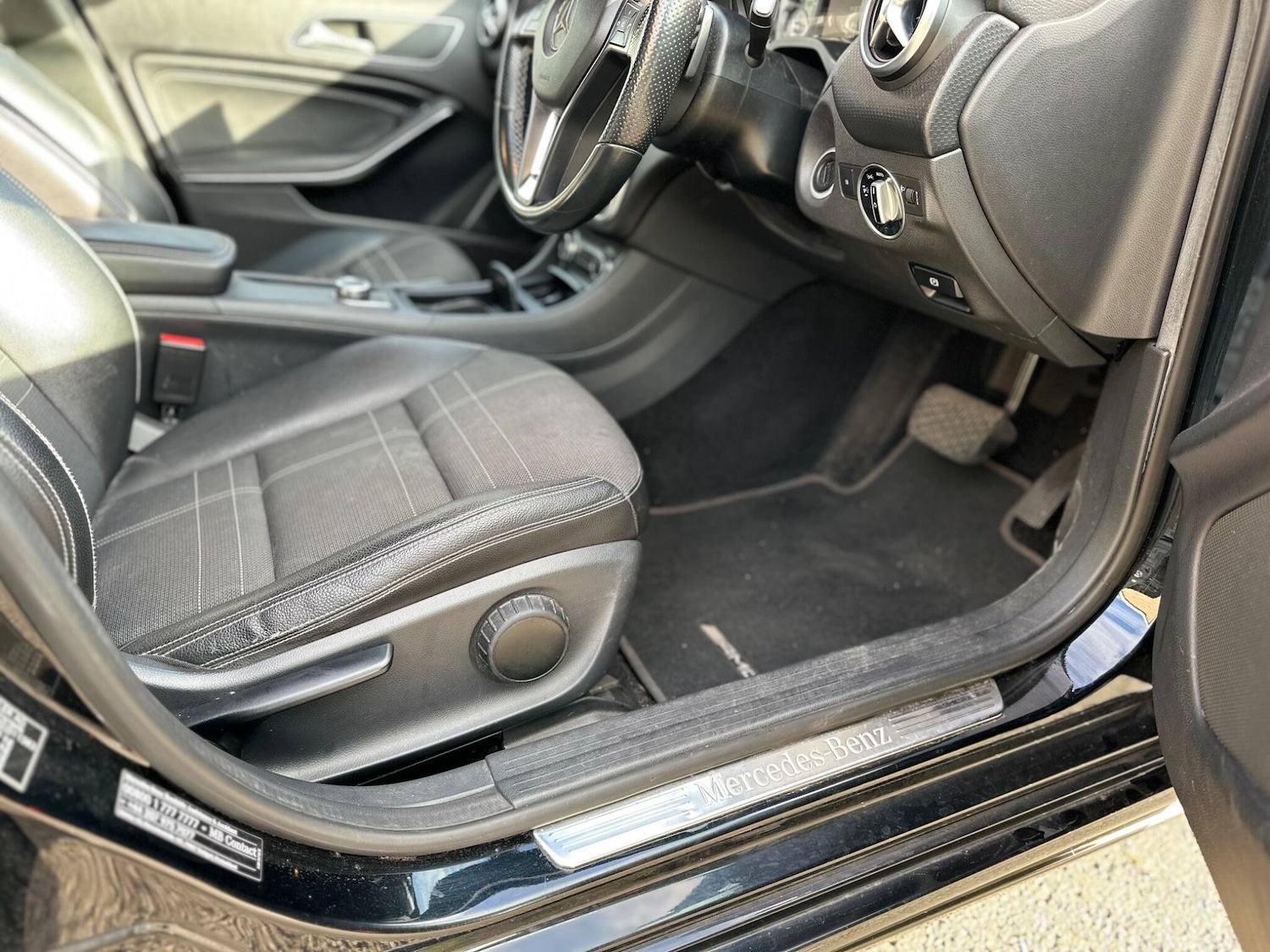 Used Mercedes-Benz A-Class 2014 for sale - 76404974: Photo 38