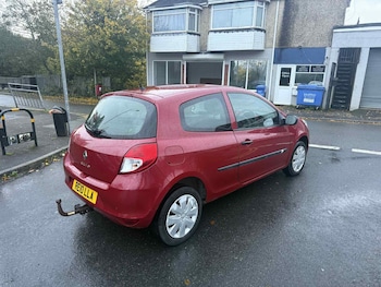 Used Renault Clio 2010 for sale - 76454892: Photo