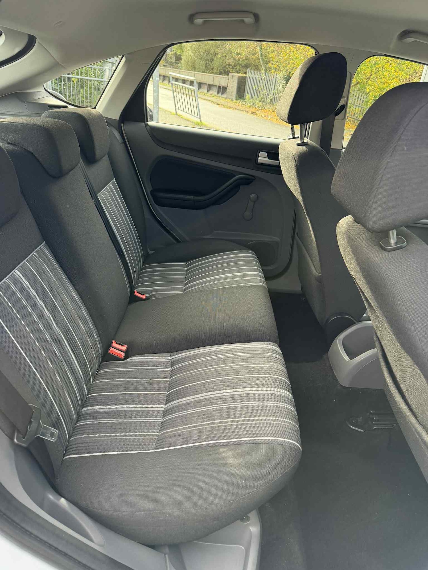 Used Ford Focus 2009 for sale - 76565925: Photo 8