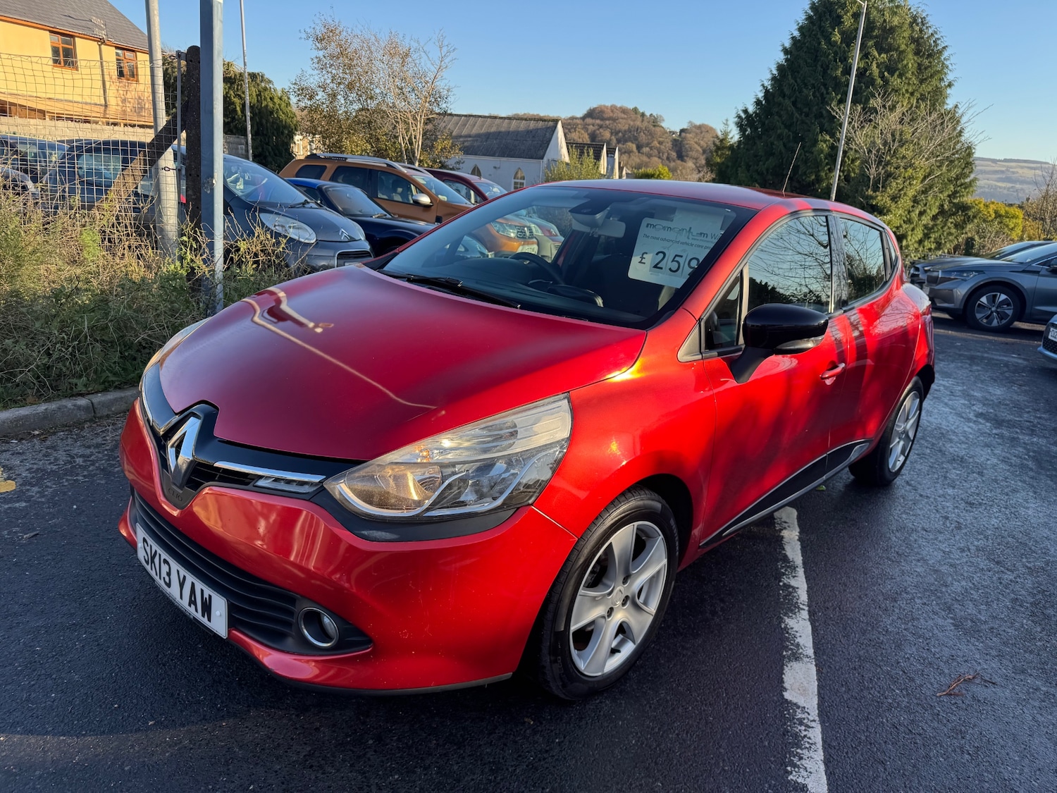 Used Renault Clio 2013 for sale - 76637346: Photo 2