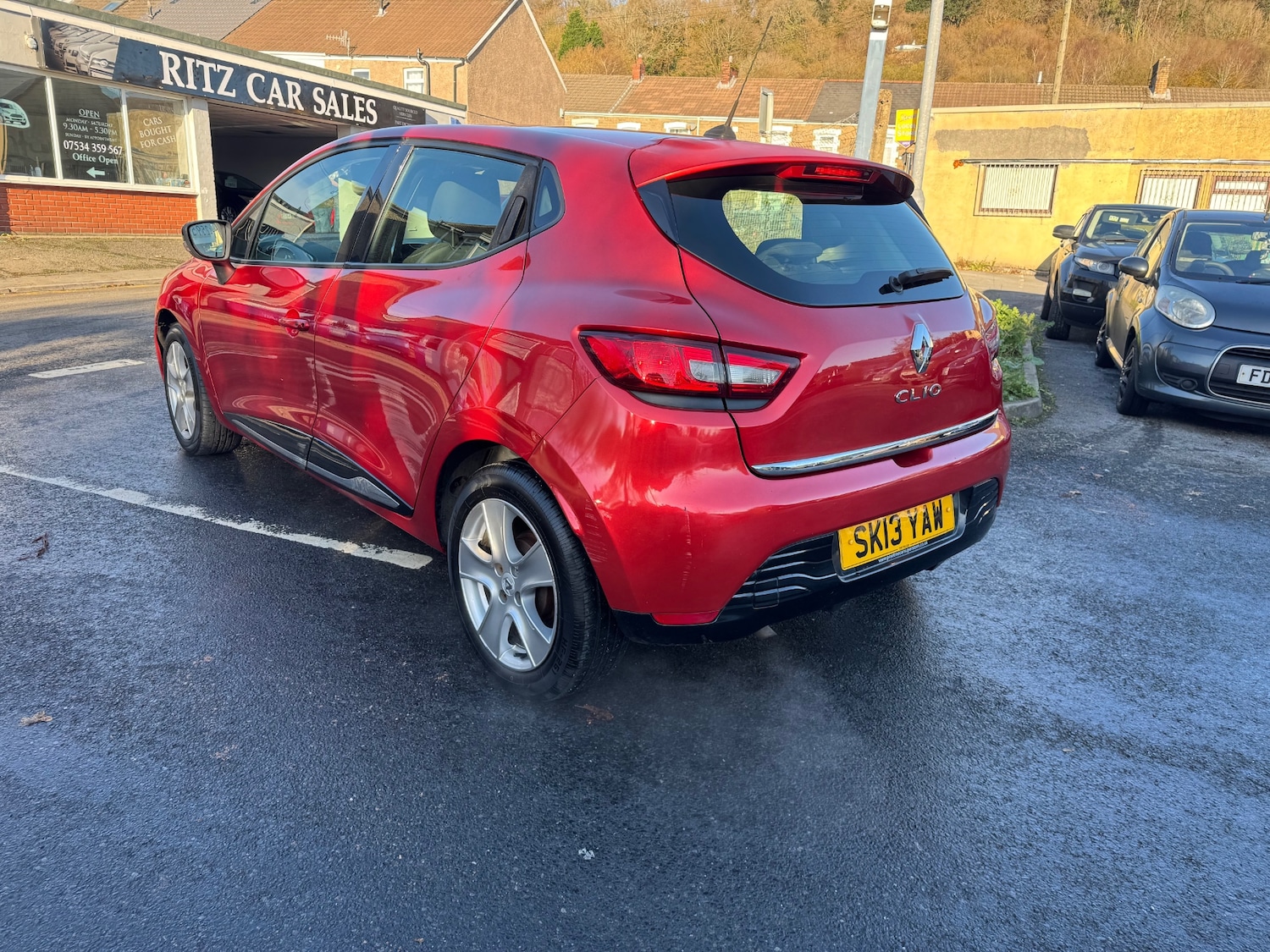 Used Renault Clio 2013 for sale - 76637346: Photo 3