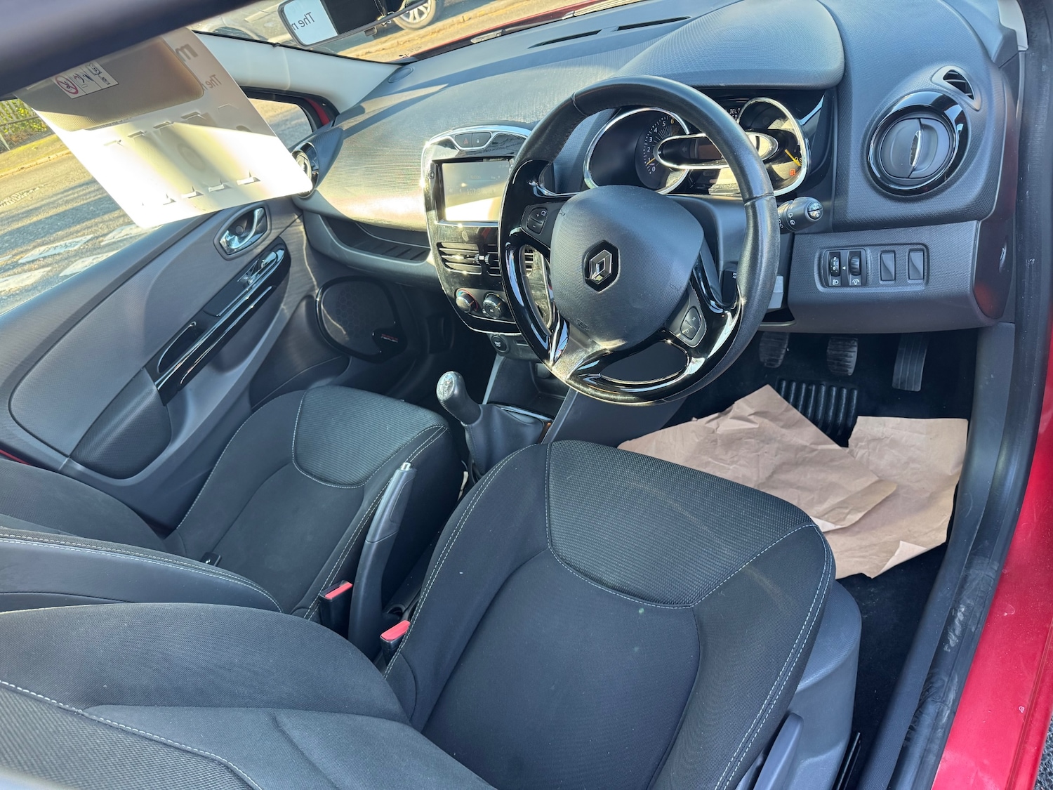 Used Renault Clio 2013 for sale - 76637346: Photo 5