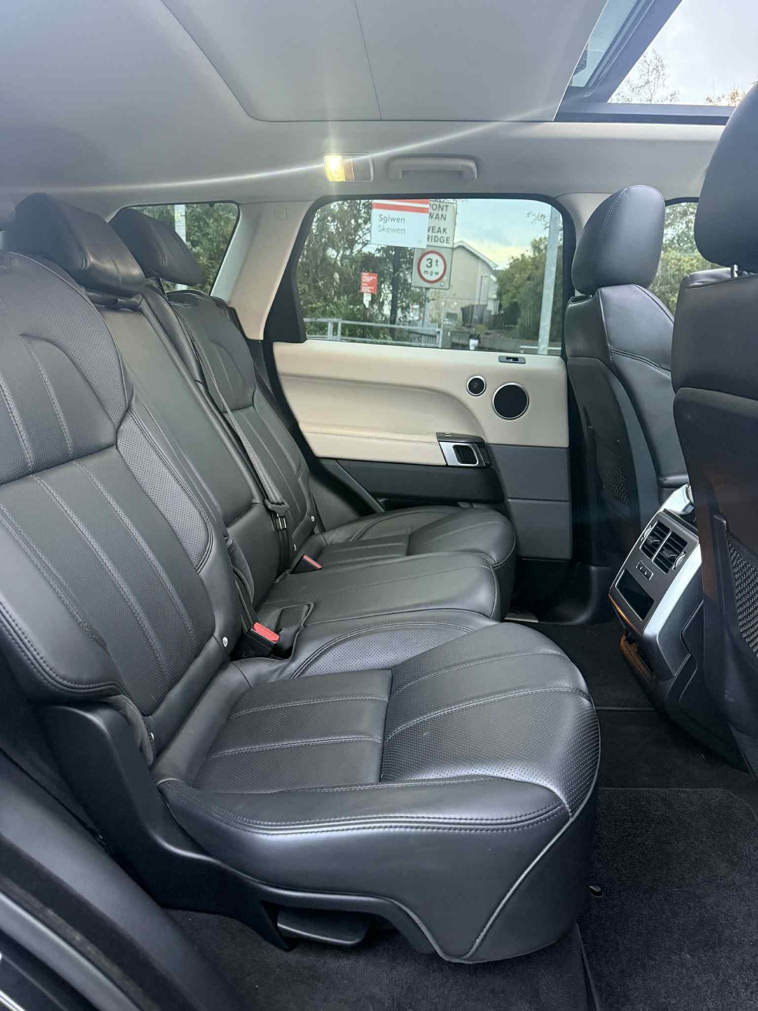 Used Land Rover Range Rover Sport 2017 for sale - 76455108: Photo 6