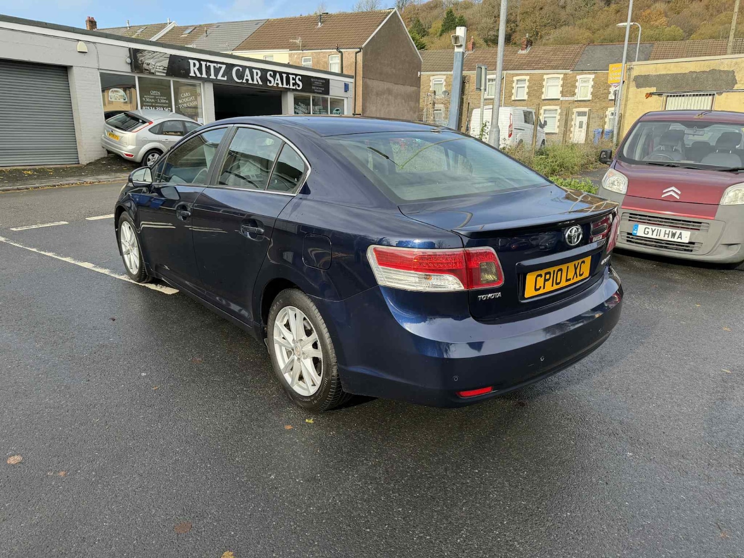 Used Toyota Avensis 2010 for sale - 76565742: Photo 2