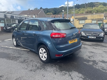 Used Citroen C4 Picasso 2014 for sale - 76497757: Photo