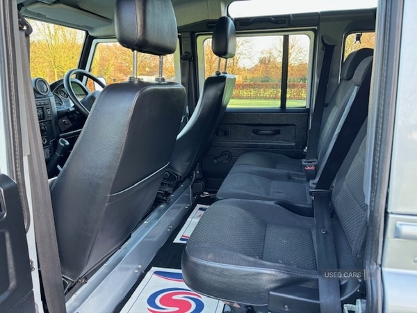 Used Land Rover Defender 2014 for sale - 76953651: Photo 12