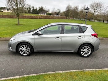 Used Toyota Auris 2015 for sale - 79085251: Photo