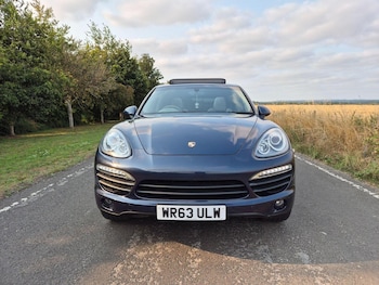Used Porsche Cayenne 2013 for sale - 76082734: Photo