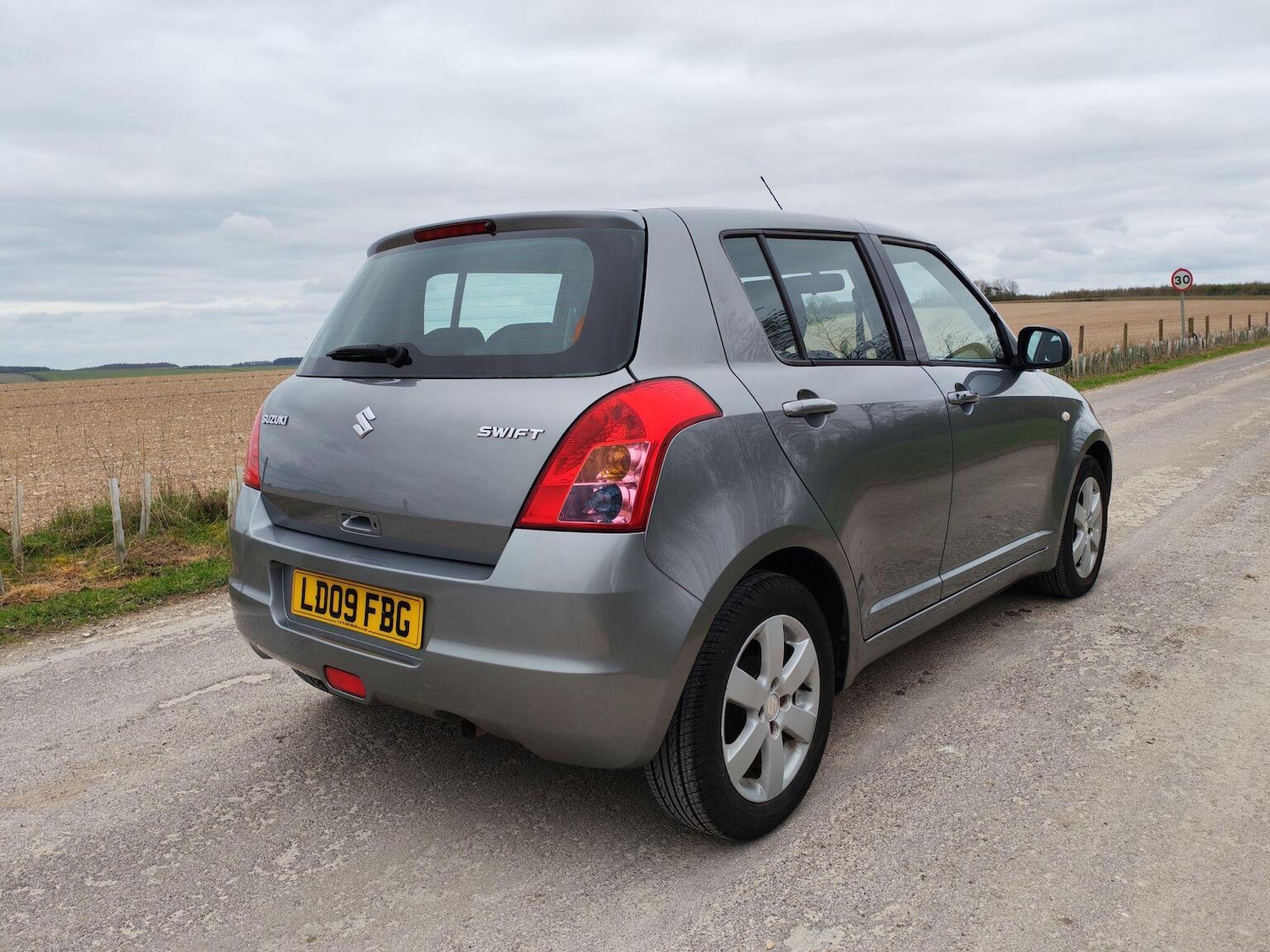 Used Suzuki Swift 2009 for sale - 78062223: Photo 12