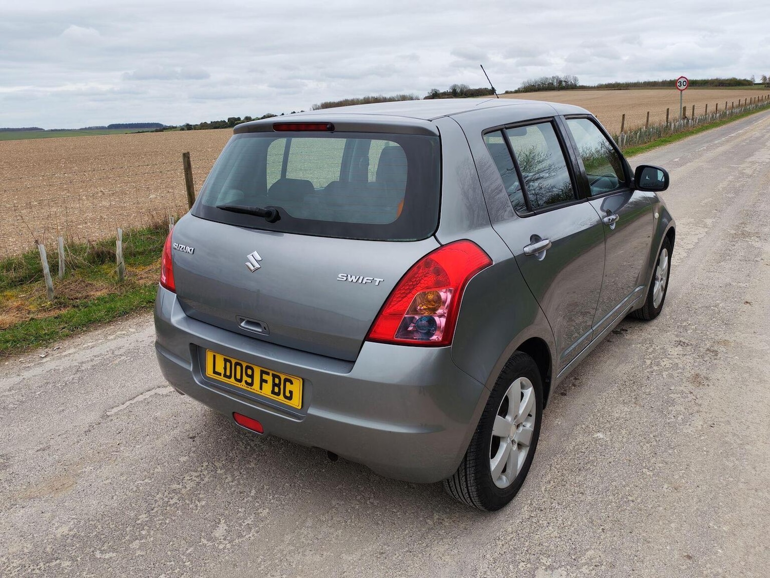 Used Suzuki Swift 2009 for sale - 78062223: Photo 13