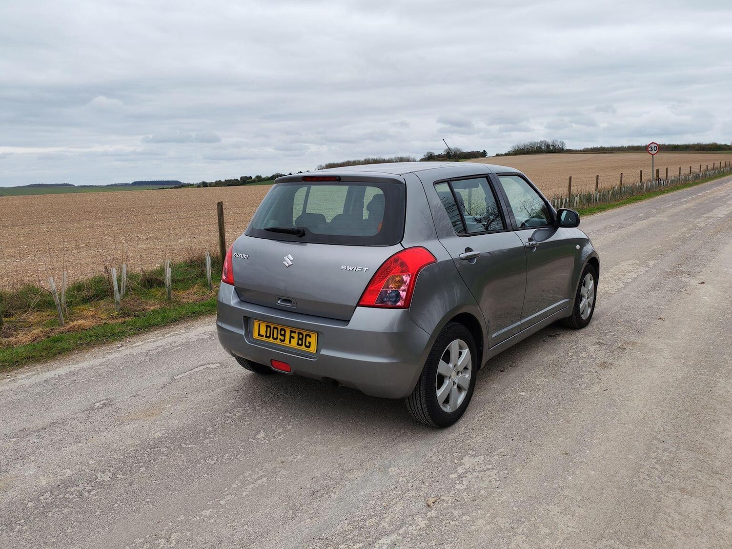 Used Suzuki Swift 2009 for sale - 78062223: Photo 14