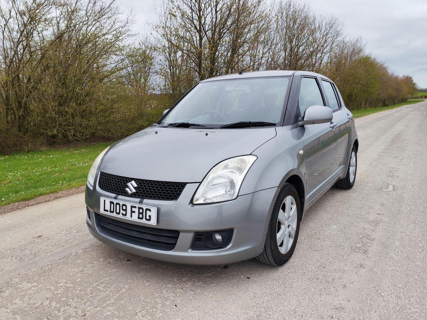 Used Suzuki Swift 2009 for sale - 78062223: Photo 2