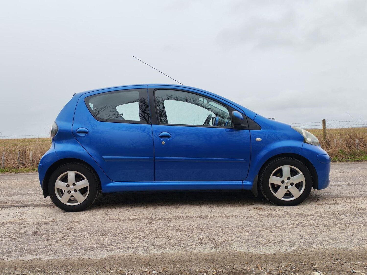 Used Toyota AYGO 2009 for sale - 77643818: Photo 15