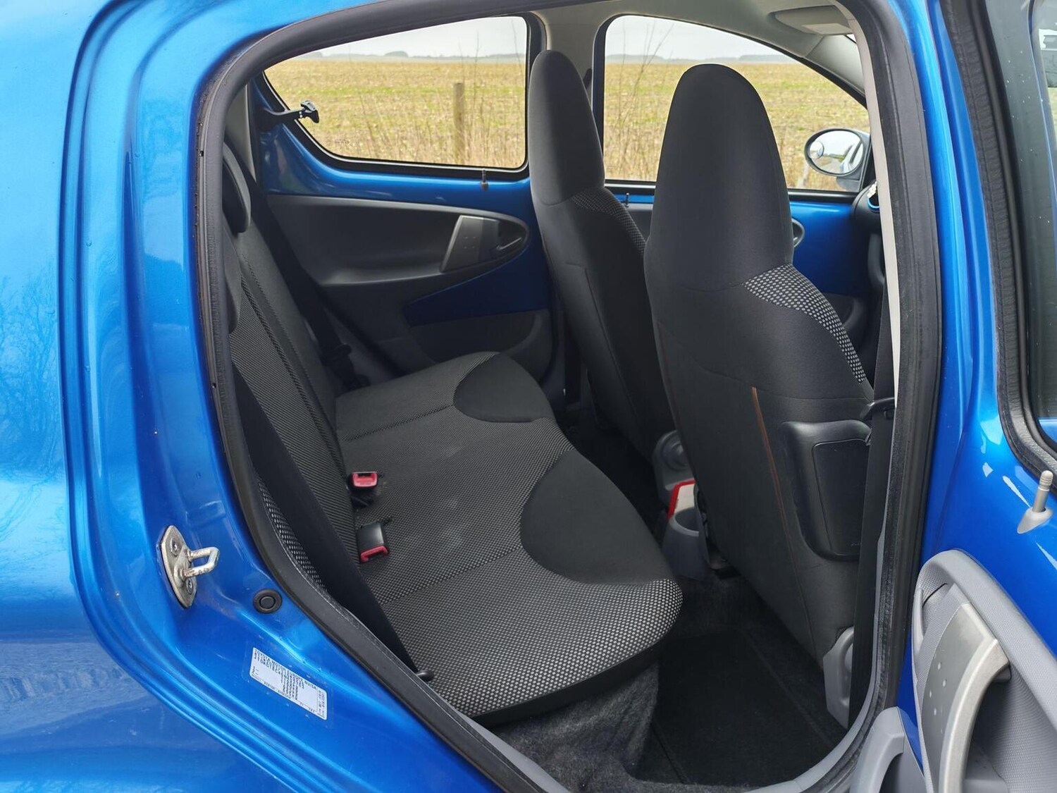 Used Toyota AYGO 2009 for sale - 77643818: Photo 21