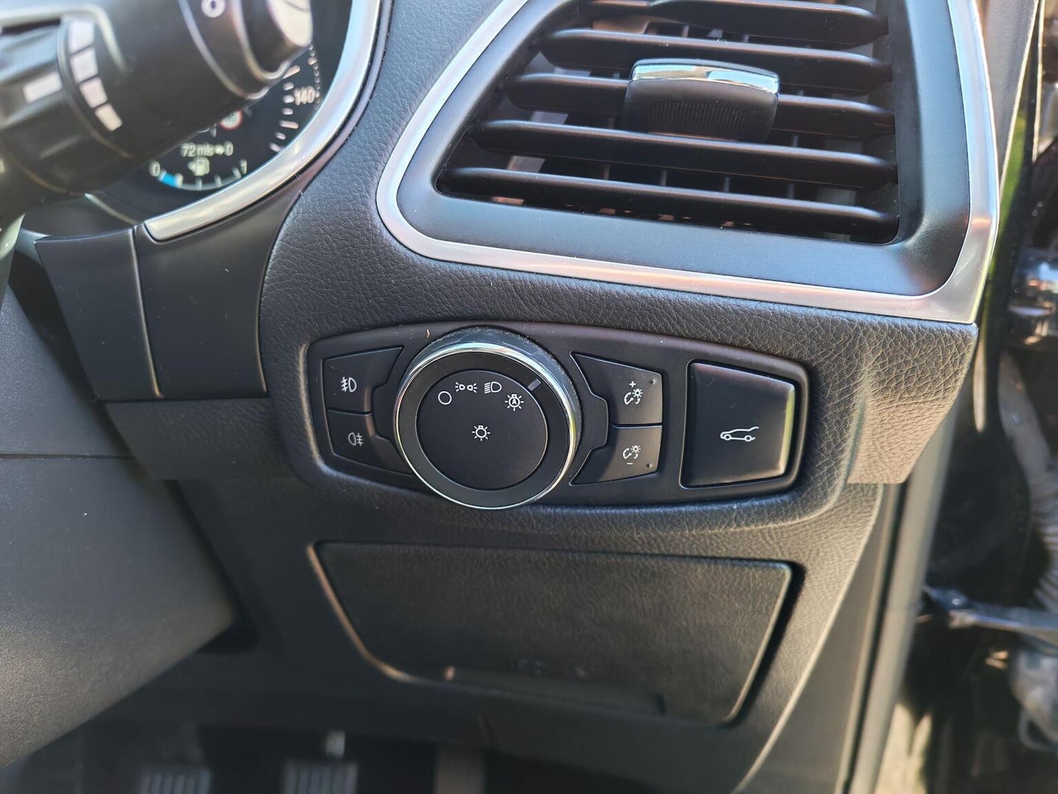 Used Ford S-Max 2018 for sale - 77636911: Photo 29