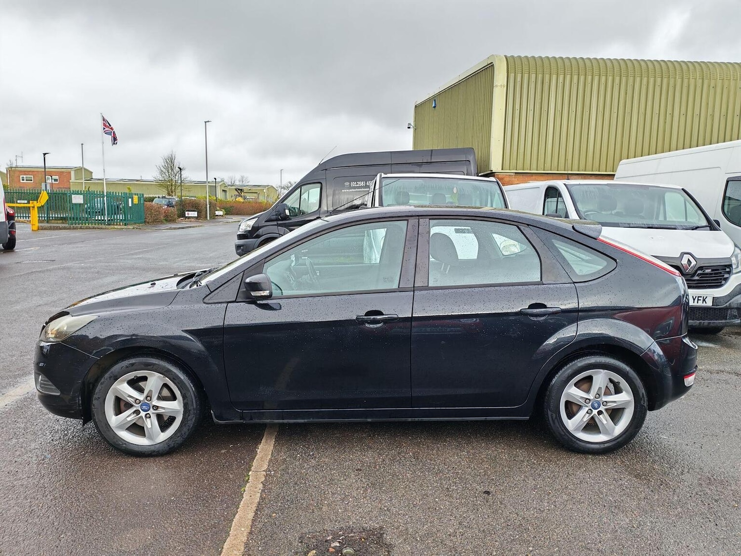 Used Ford Focus 2011 for sale - 77508574: Photo 12