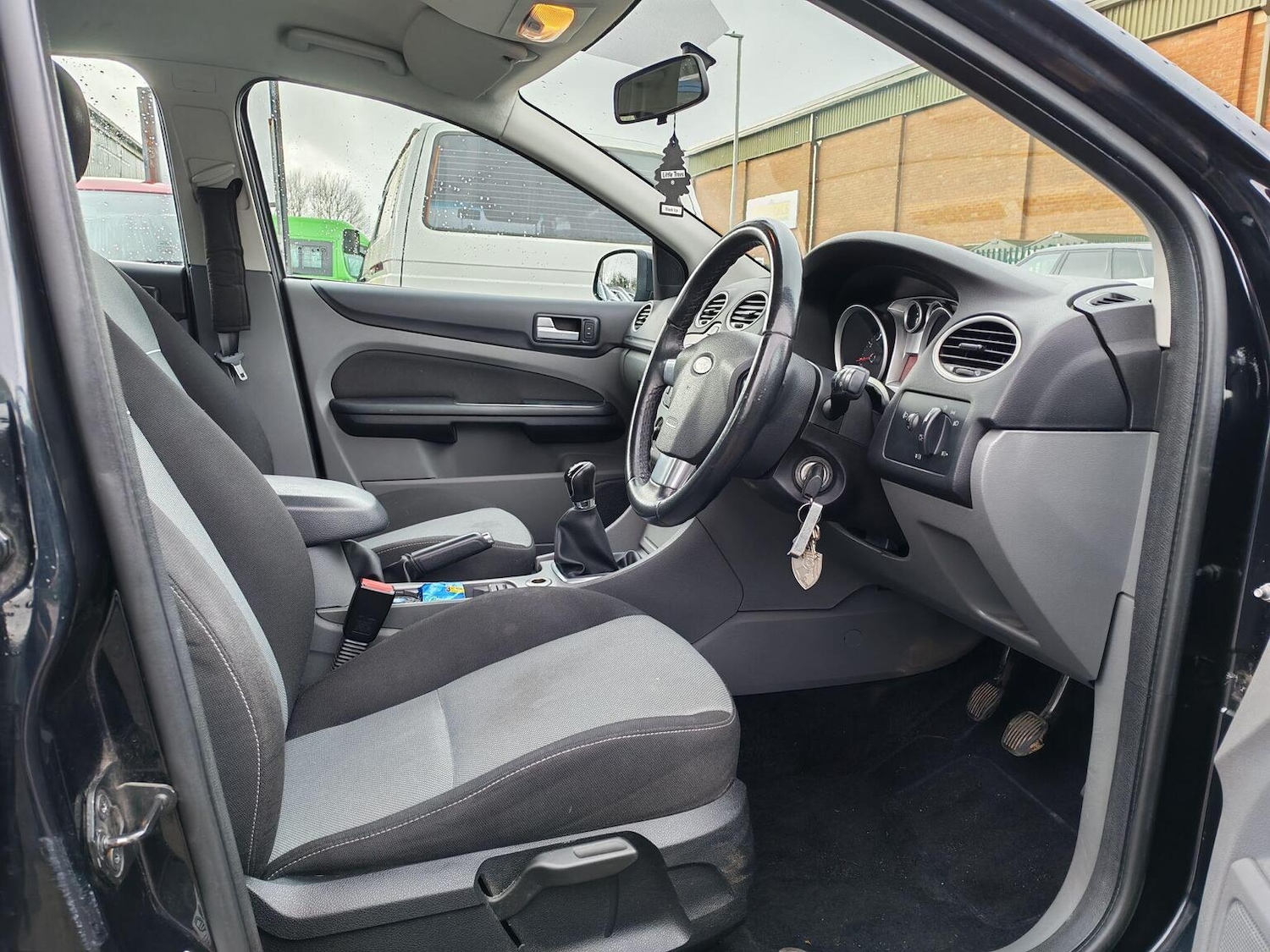 Used Ford Focus 2011 for sale - 77508574: Photo 14