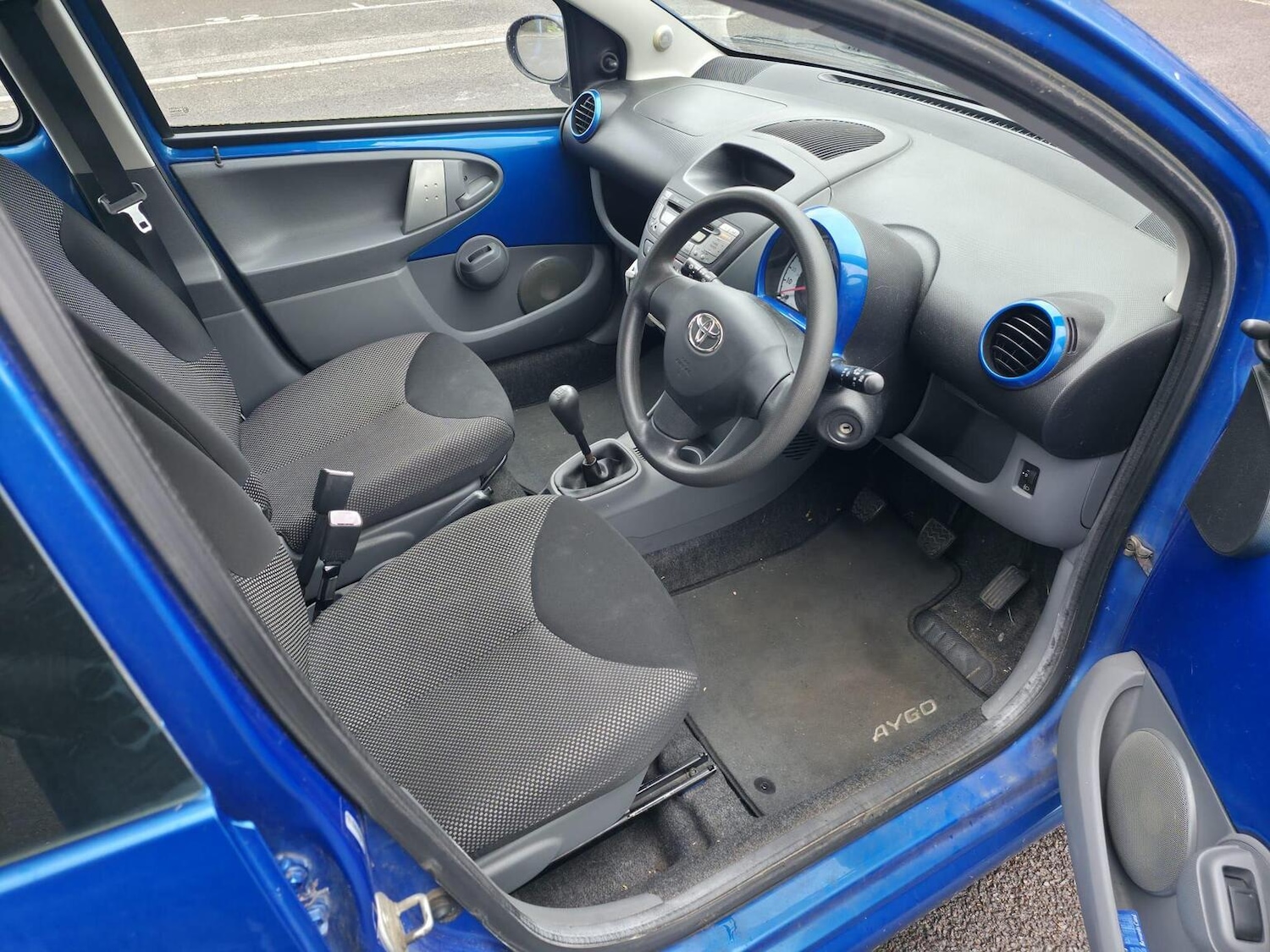 Used Toyota AYGO 2010 for sale - 76531206: Photo 15