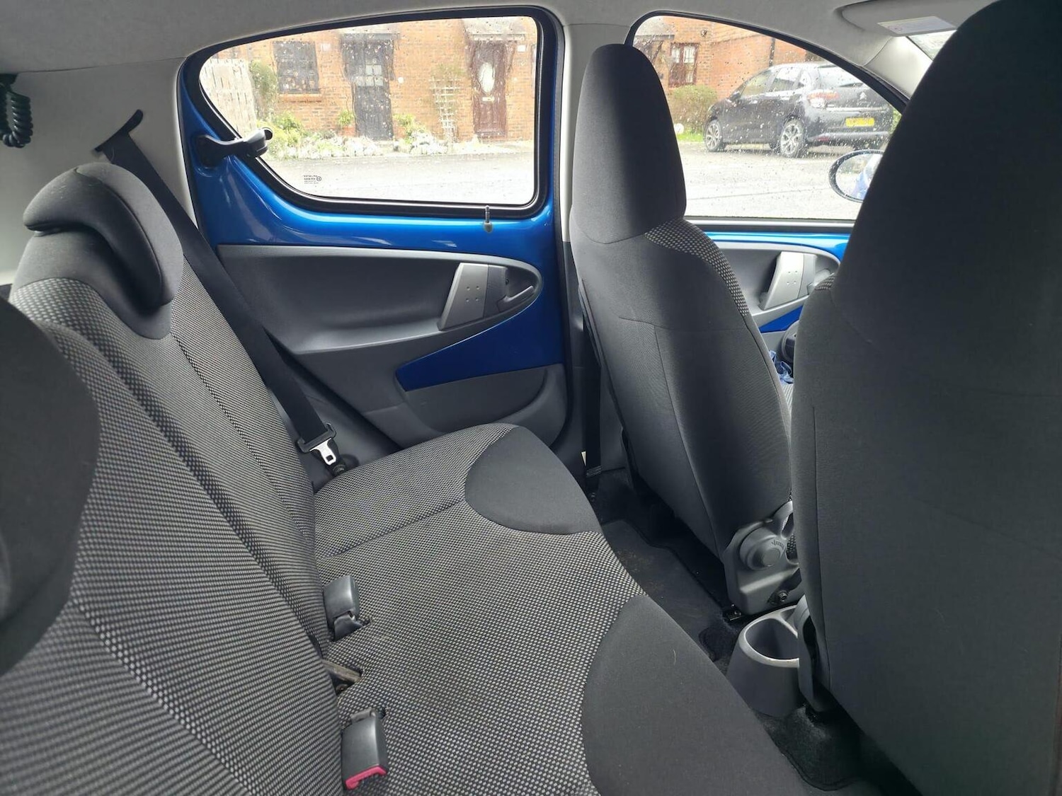 Used Toyota AYGO 2010 for sale - 76531206: Photo 18