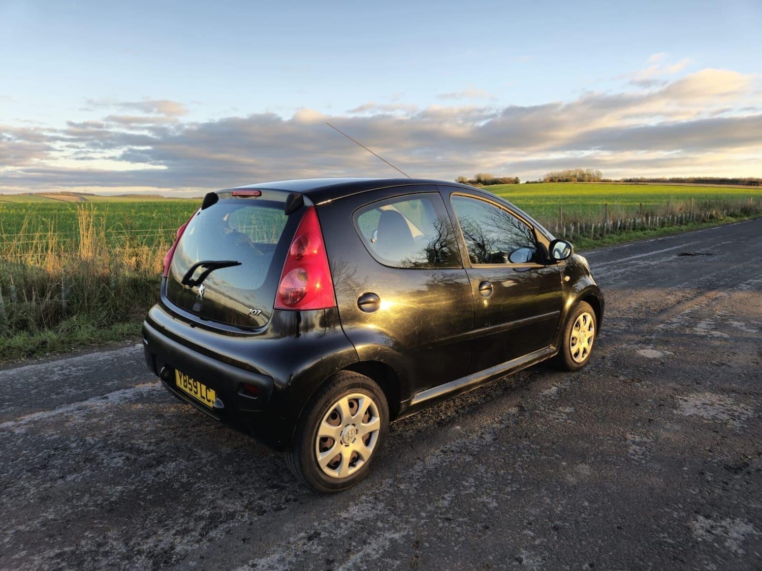 Used Peugeot 107 2010 for sale - 76741259: Photo 11