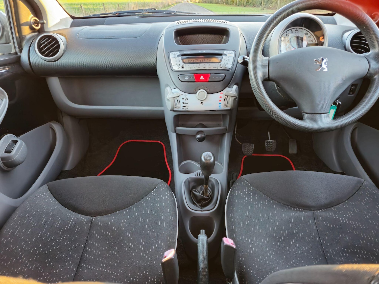 Used Peugeot 107 2010 for sale - 76741259: Photo 14